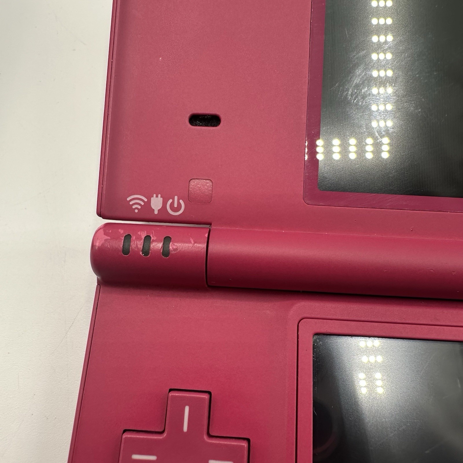Nintendo DSi Pink Model TWL-001 (USA) Handheld Console w/ Stylus Charger TESTED