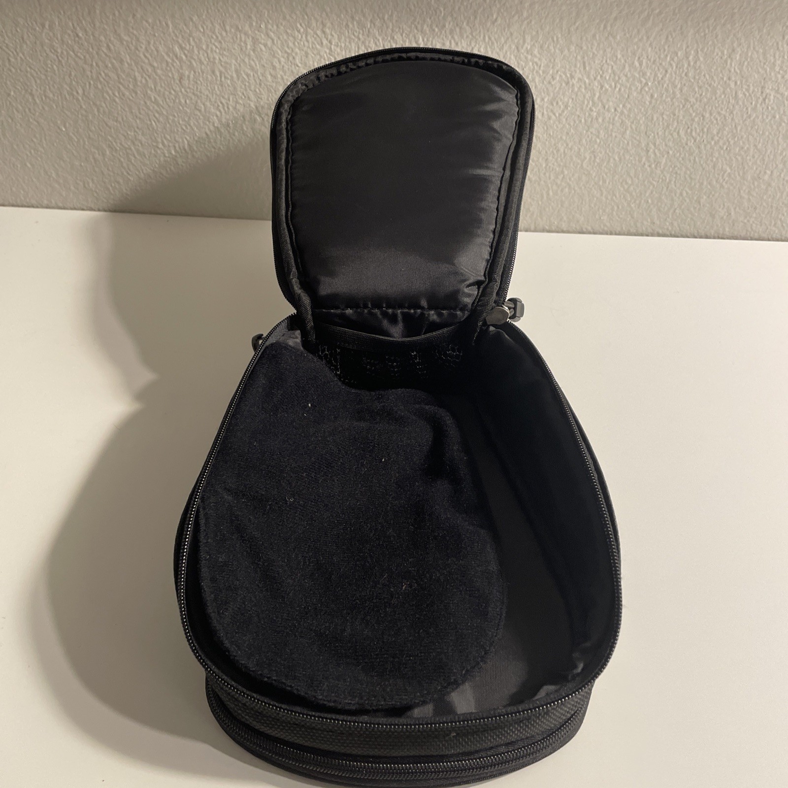 Xbox Live Carrying Case Travel Pouch Black Zippered Game Accessory Embroidered