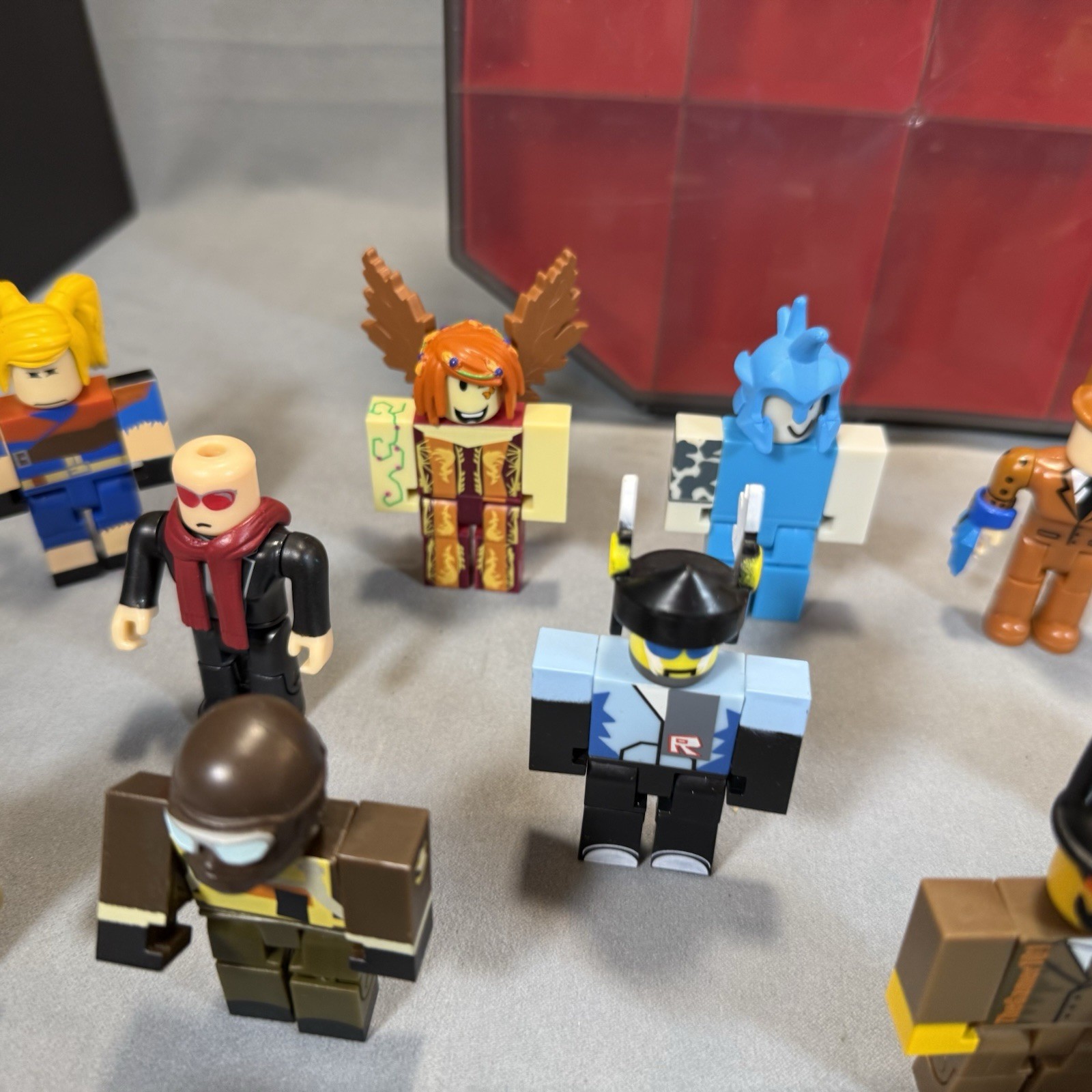 Roblox Lot of 38 Figurine/Figures, Weapons, Took Kit Case Toys Accessories OG