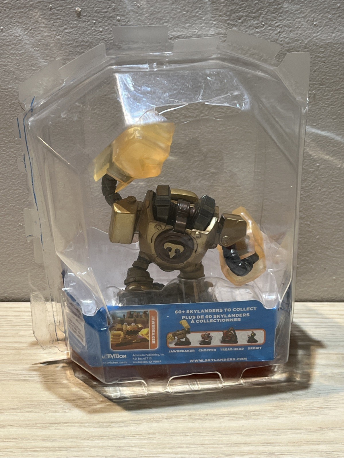 Skylanders Jawbreaker Trap Team Trap Master Toy Video Game With Card & Sticker
