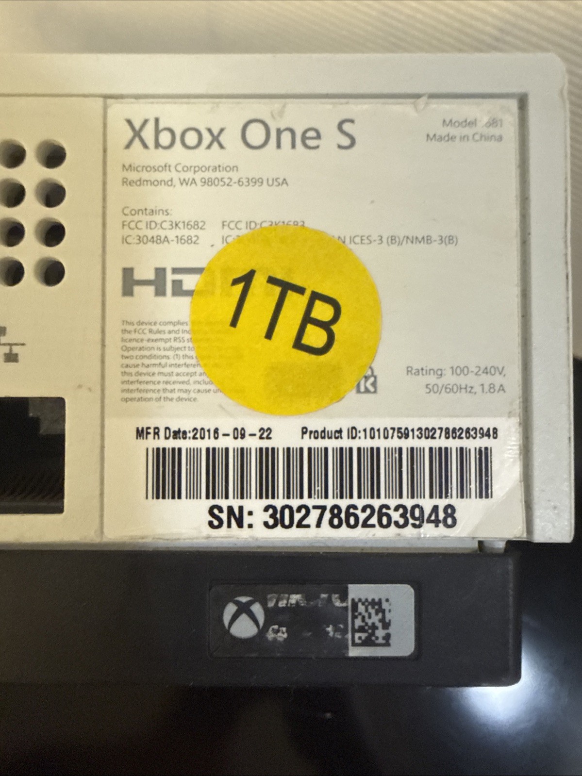 Microsoft Xbox One S Tested – No Power Cord