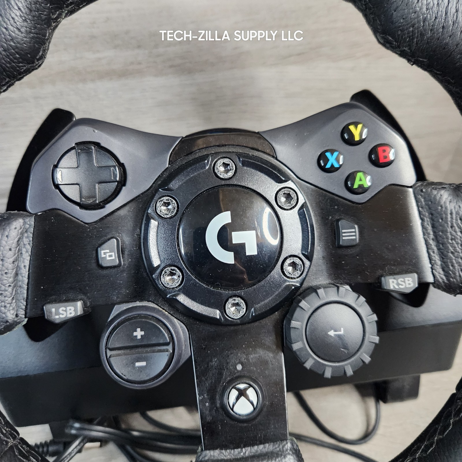 Logitech G923 Racing Wheel featuring TRUEFORCE for Xbox + Adapter