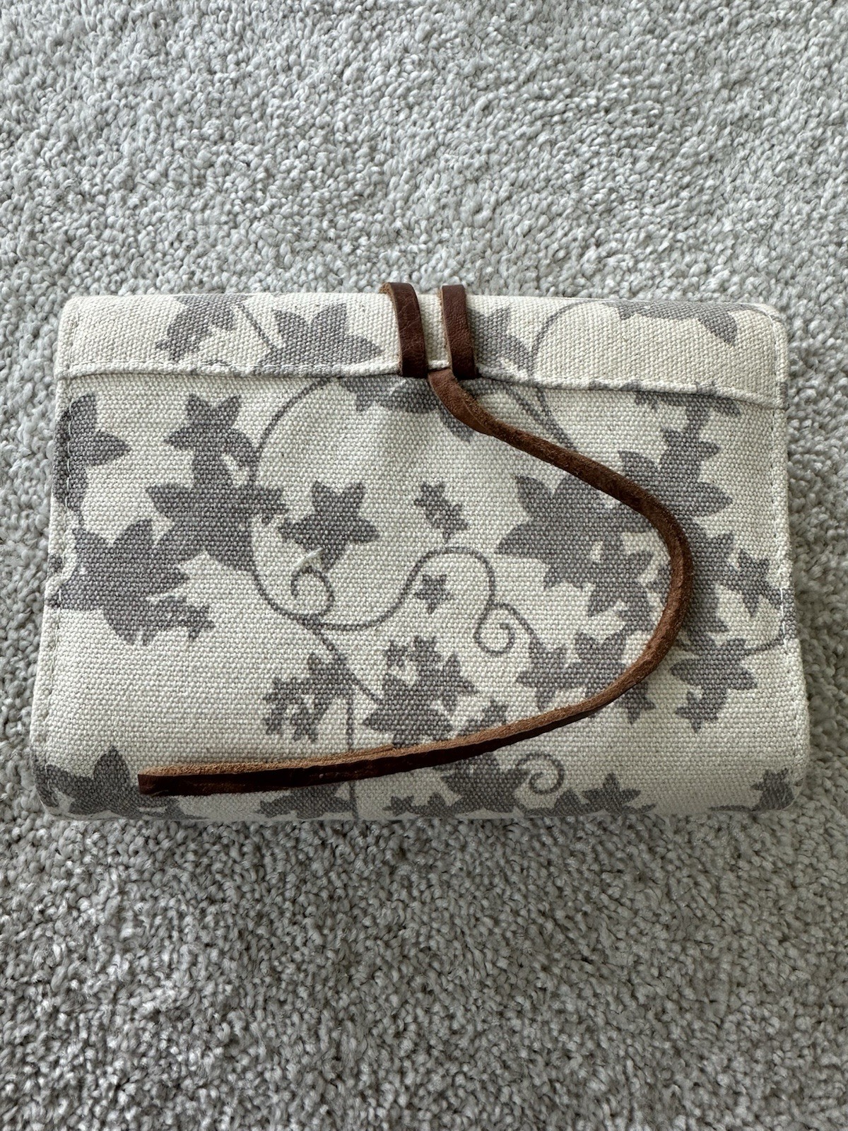 Nintendo DS Handheld Video Game Console Storage Case Cloth Leaf Design