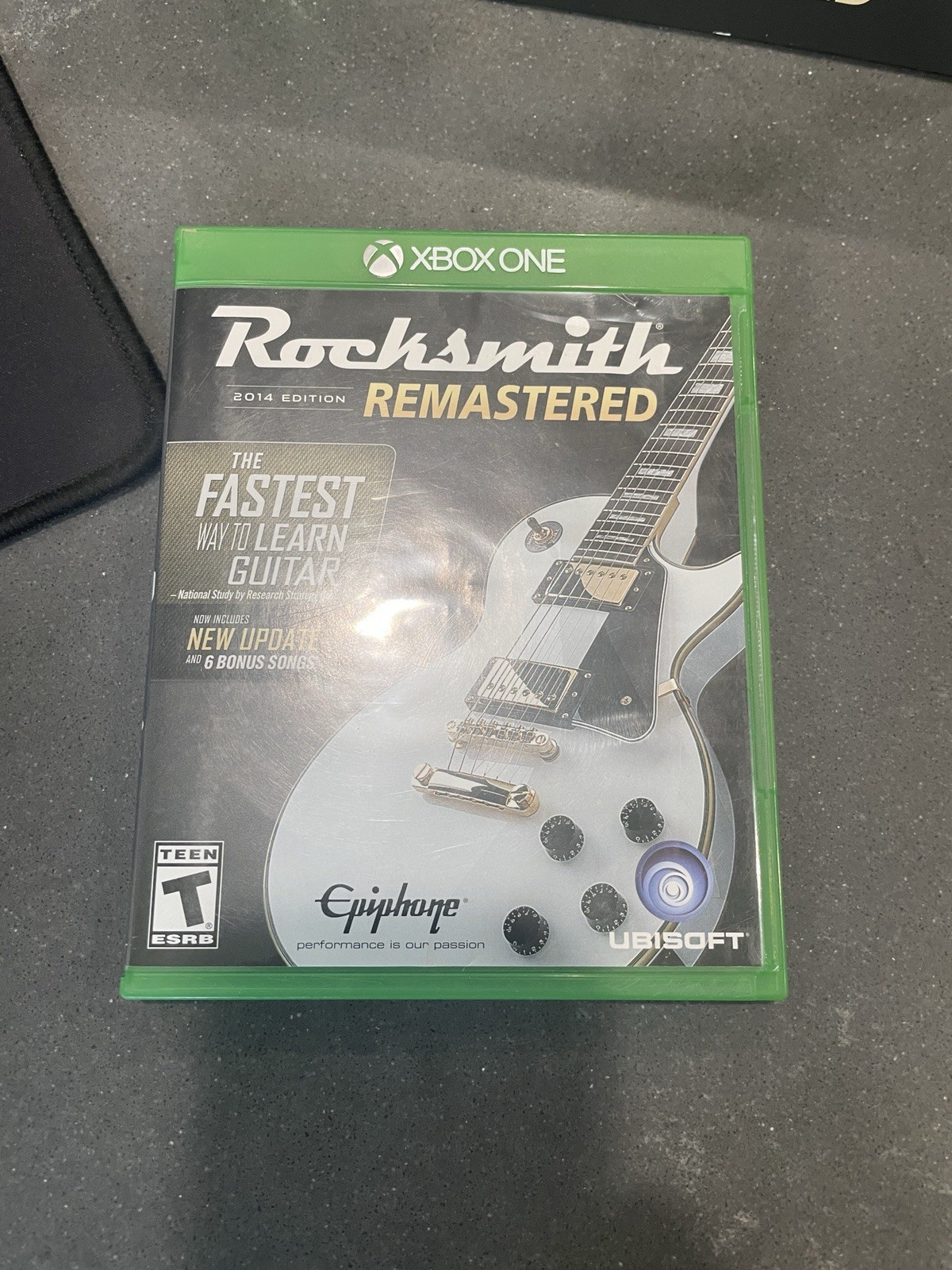 Rocksmith 2014 Edition Remastered (Xbox One) with Real Tone Cable & Original Box
