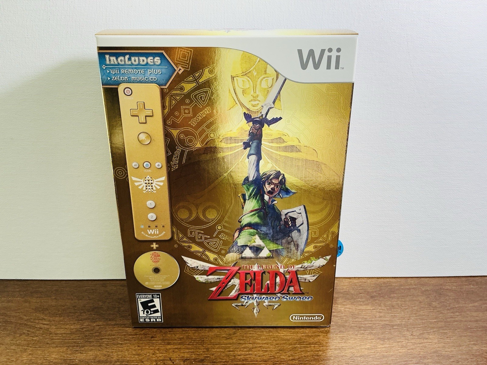 Zelda Skyward Sword Limited Edition Gold Remote Bundle (Wii) NEW SEALED RARE