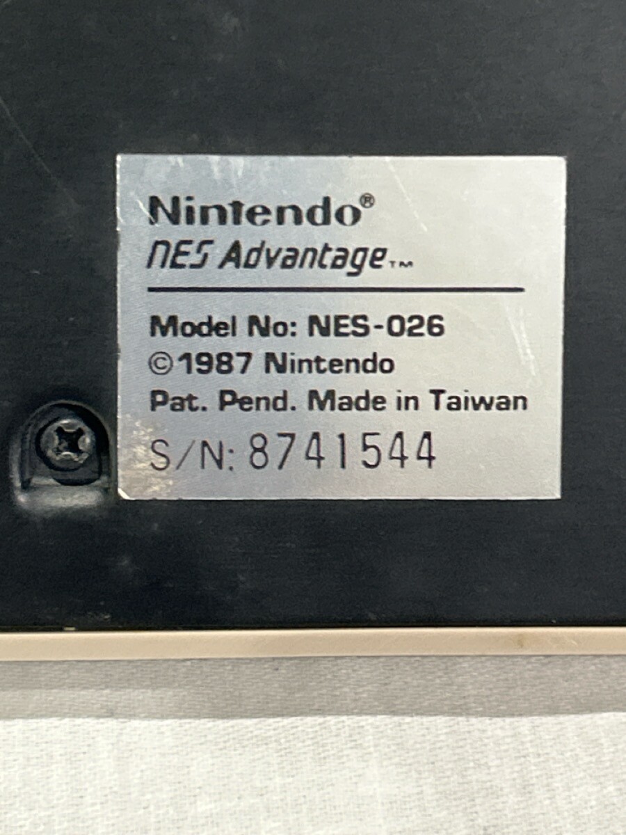 Nintendo NES Advantage Arcade Joystick NES-026 + NES MAX Turbo Contr (NJL028968)