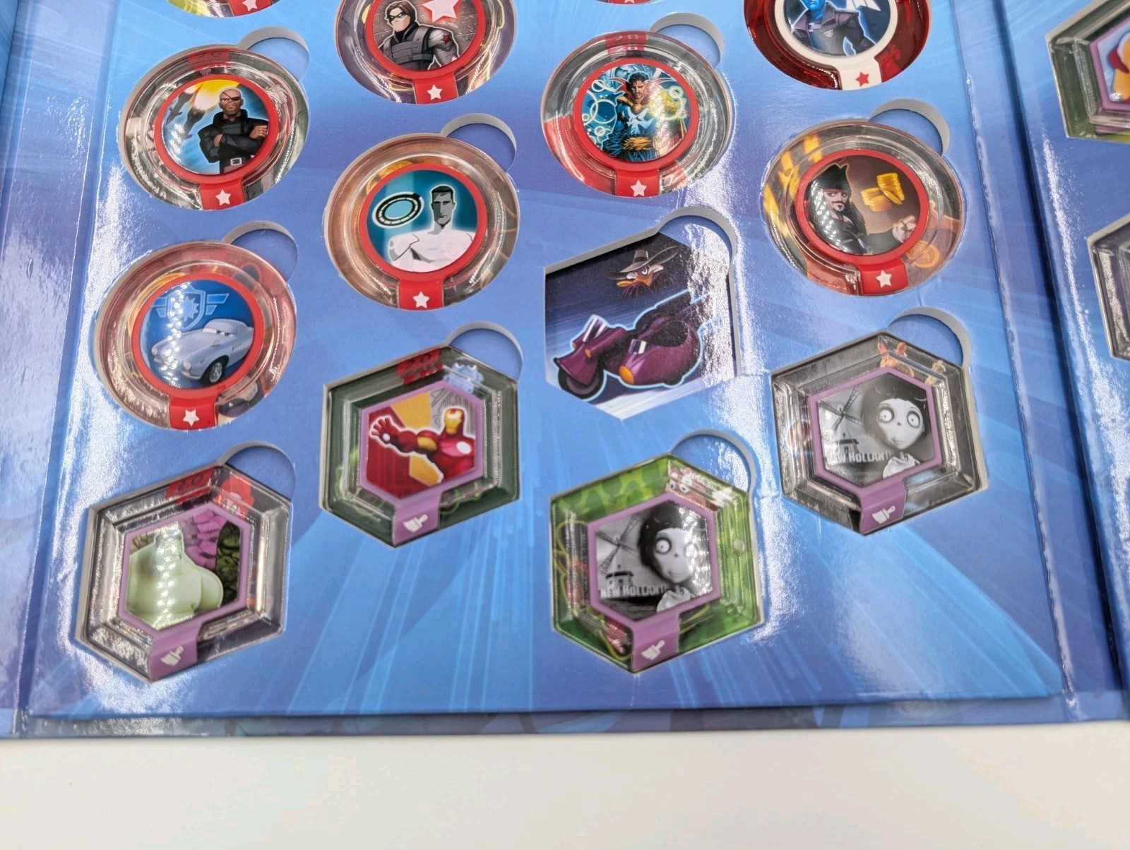 Lot Of 37 Disney Infinity Power Discs 2.0 With Storage Case (260147)