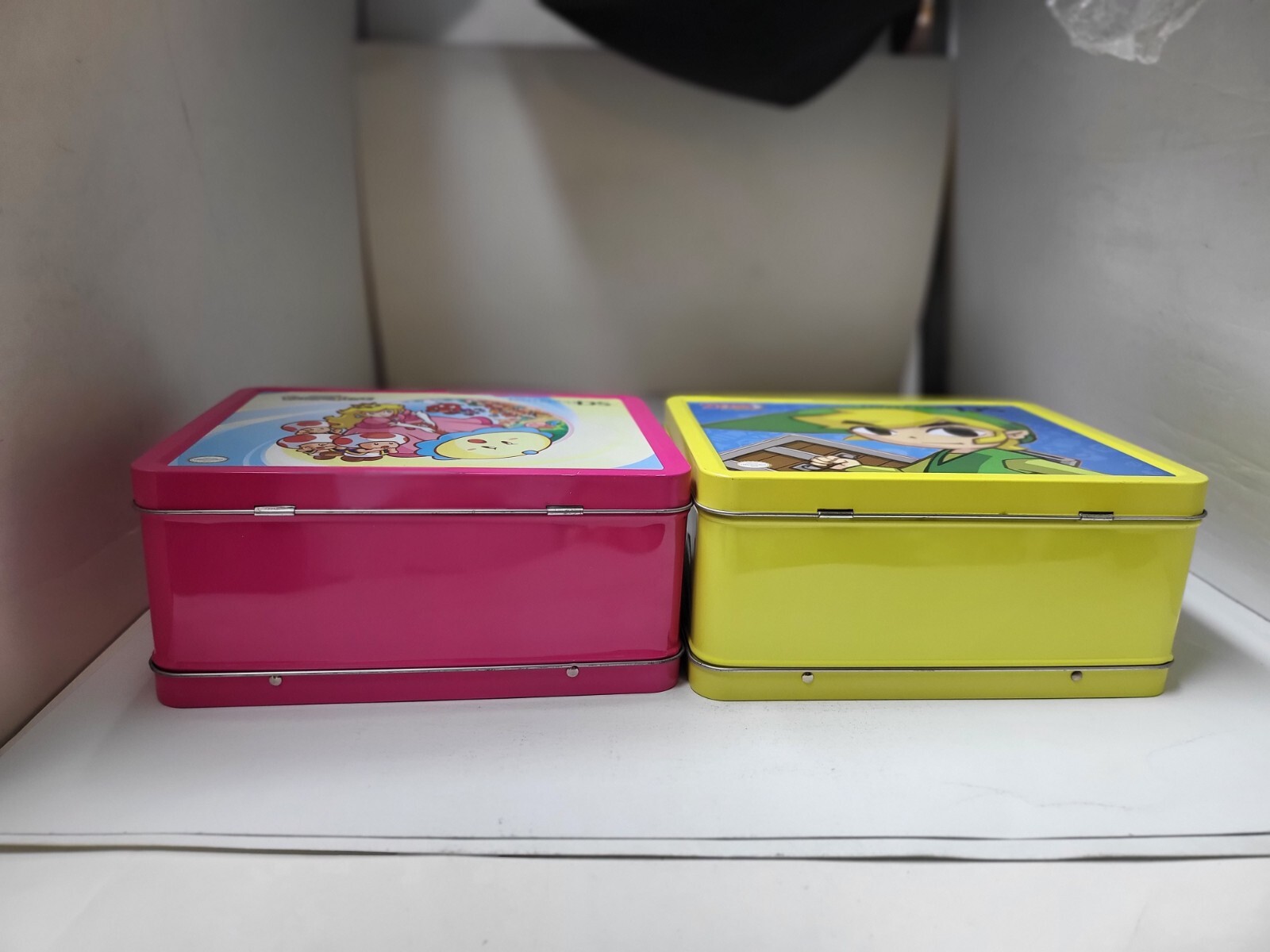 2 Official Nintendo Super PRINCESS PEACH & ZELDA Phantom Hourglass Lunch Boxes