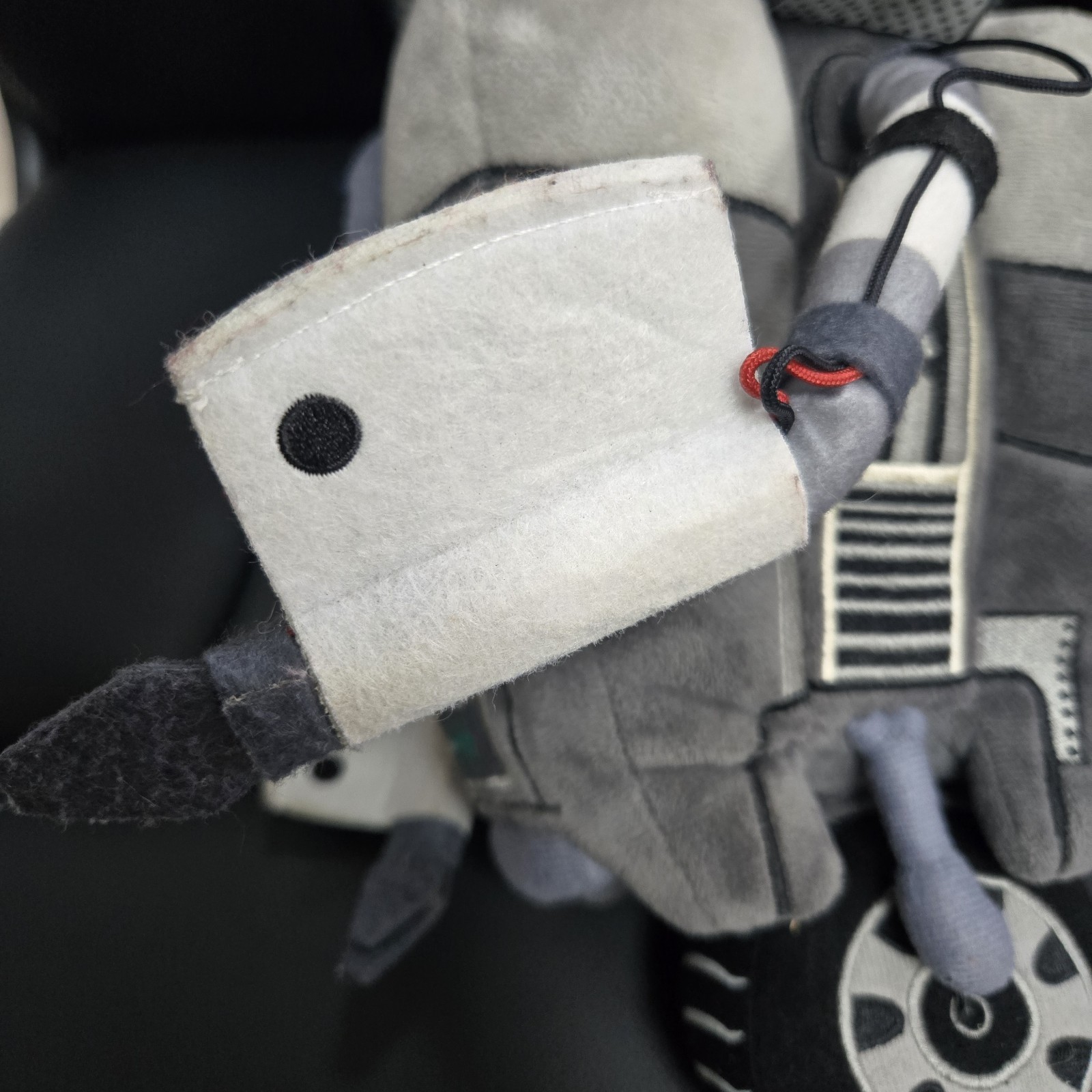Borderlands 2 Gentleman Caller Claptrap Robot Talking Plush Gearbox 2018