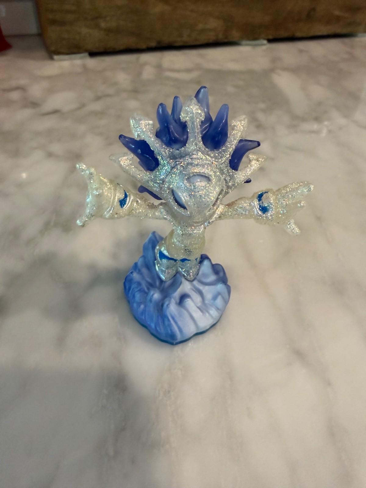 Skylanders lightcore smolderdash Snowderdash employee edition with card
