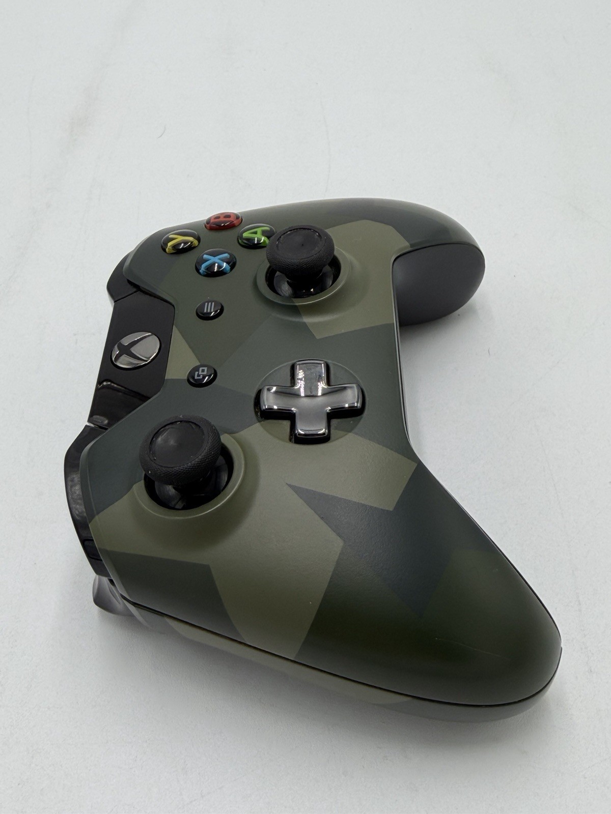Microsoft Xbox One Wireless Controller Model 1537 Armed Forces Green Camo NO LID