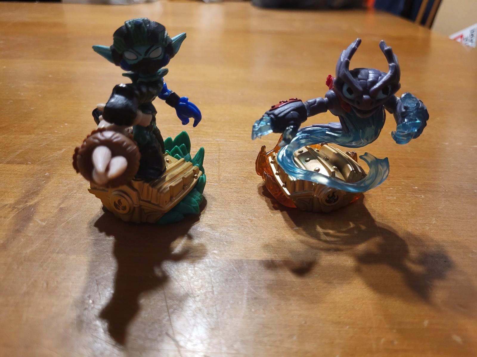 LOT Skylanders Superchargers SUPER SHOT STEALTH ELF & SPITFIRE Figures DAMAGED
