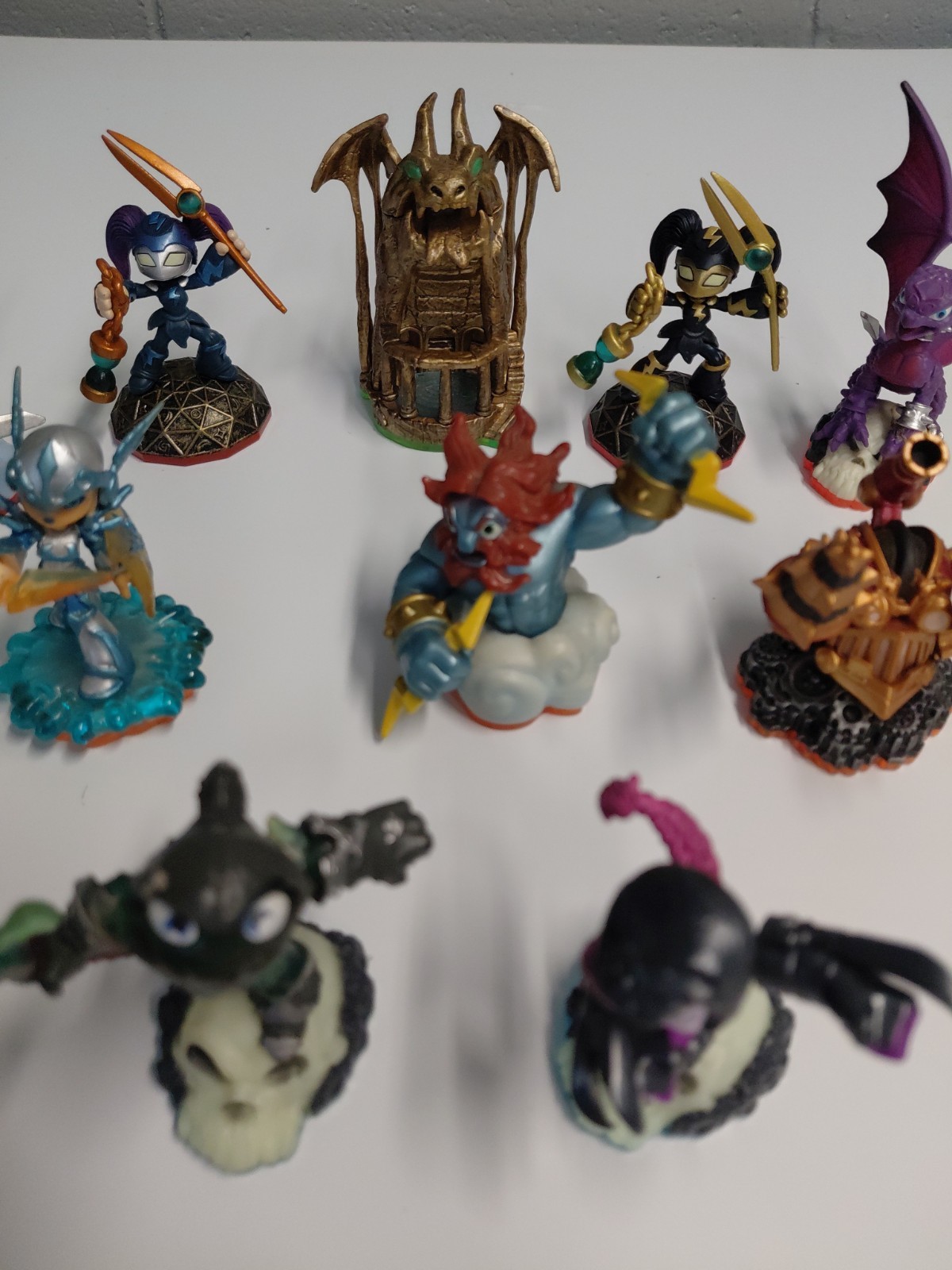 Skylanders Lot of 10 Various Figures No Duplicates #79