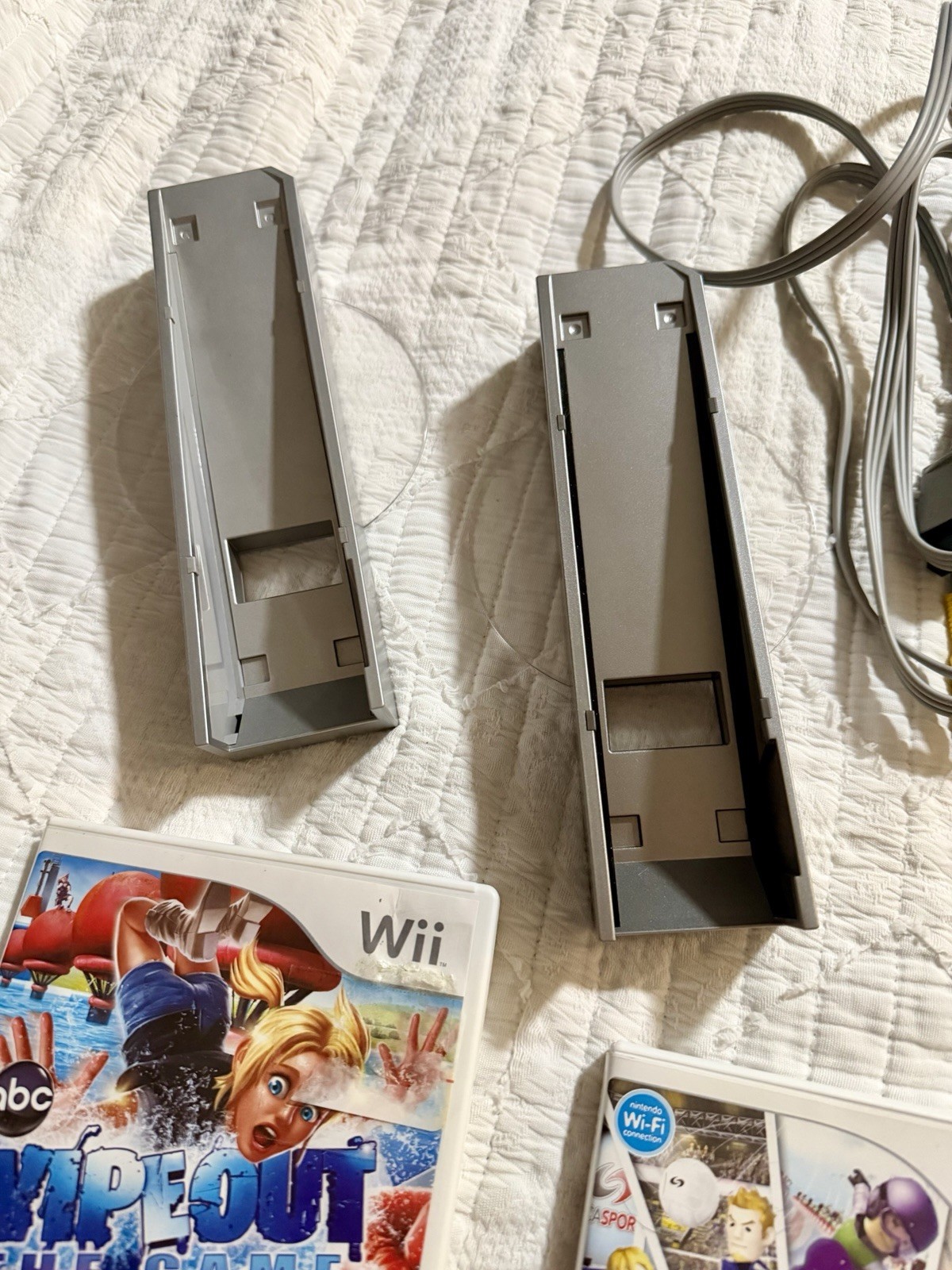 Nintendo Wii RVL-001 Bundle 2 MotionPlus Remotes Wii Sports Sealed Tested