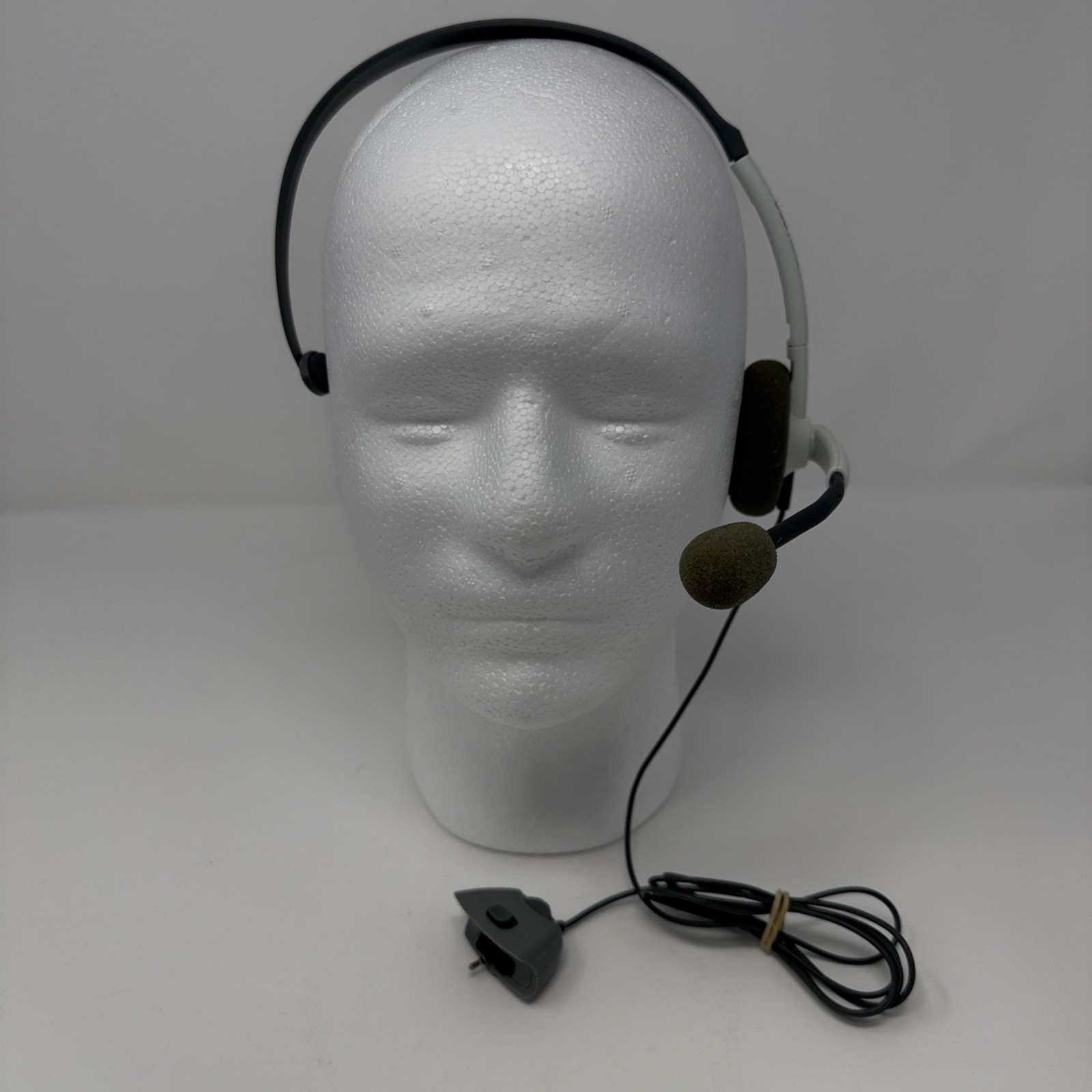 Original Microsoft XBOX 360 Live Headset White & Gray Headband Wired