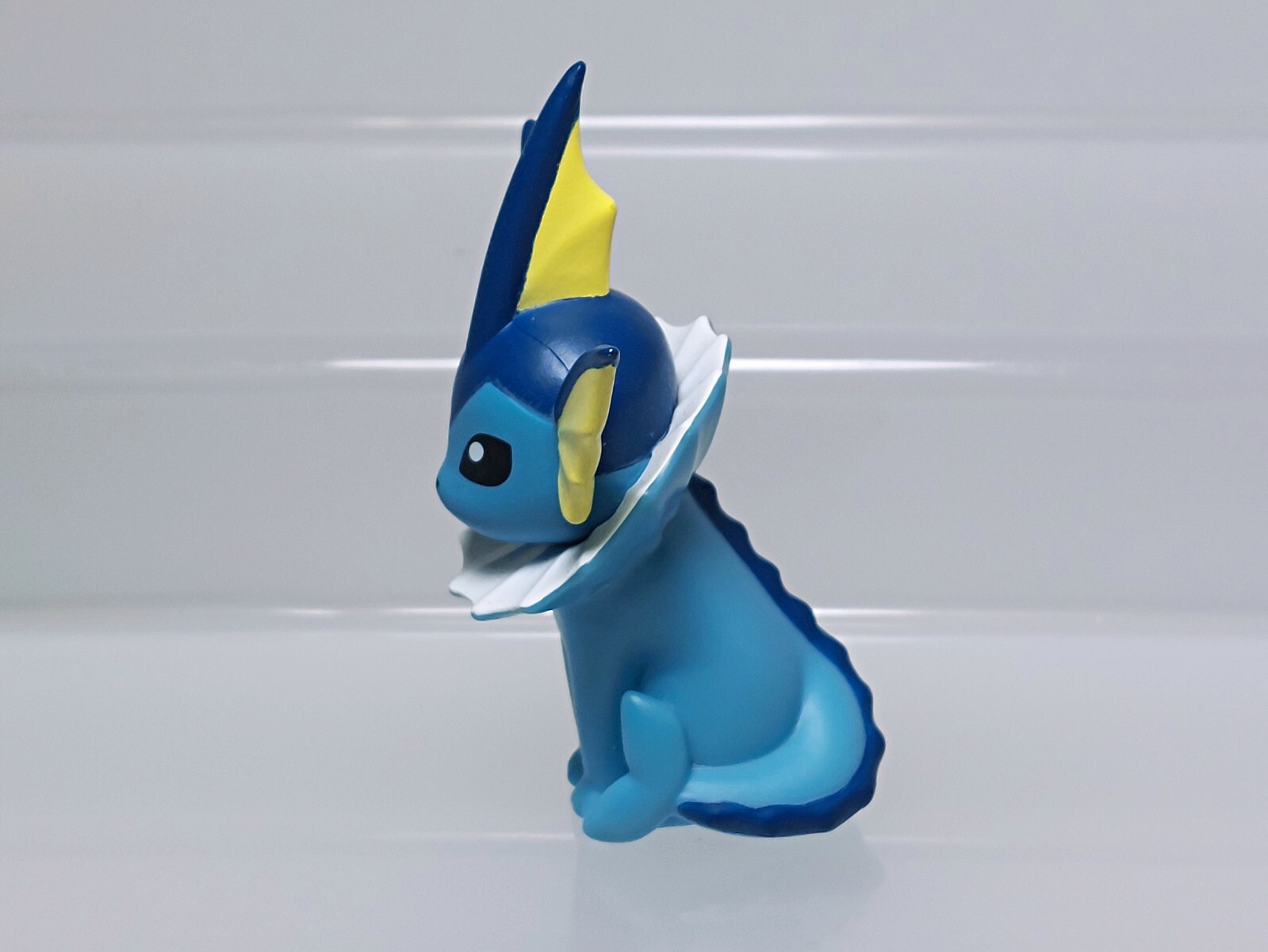 Vaporeon Pokemon Mini Sofubi Soft Vinyl Figure Bandai Spirits 2021 Japan 2.6in