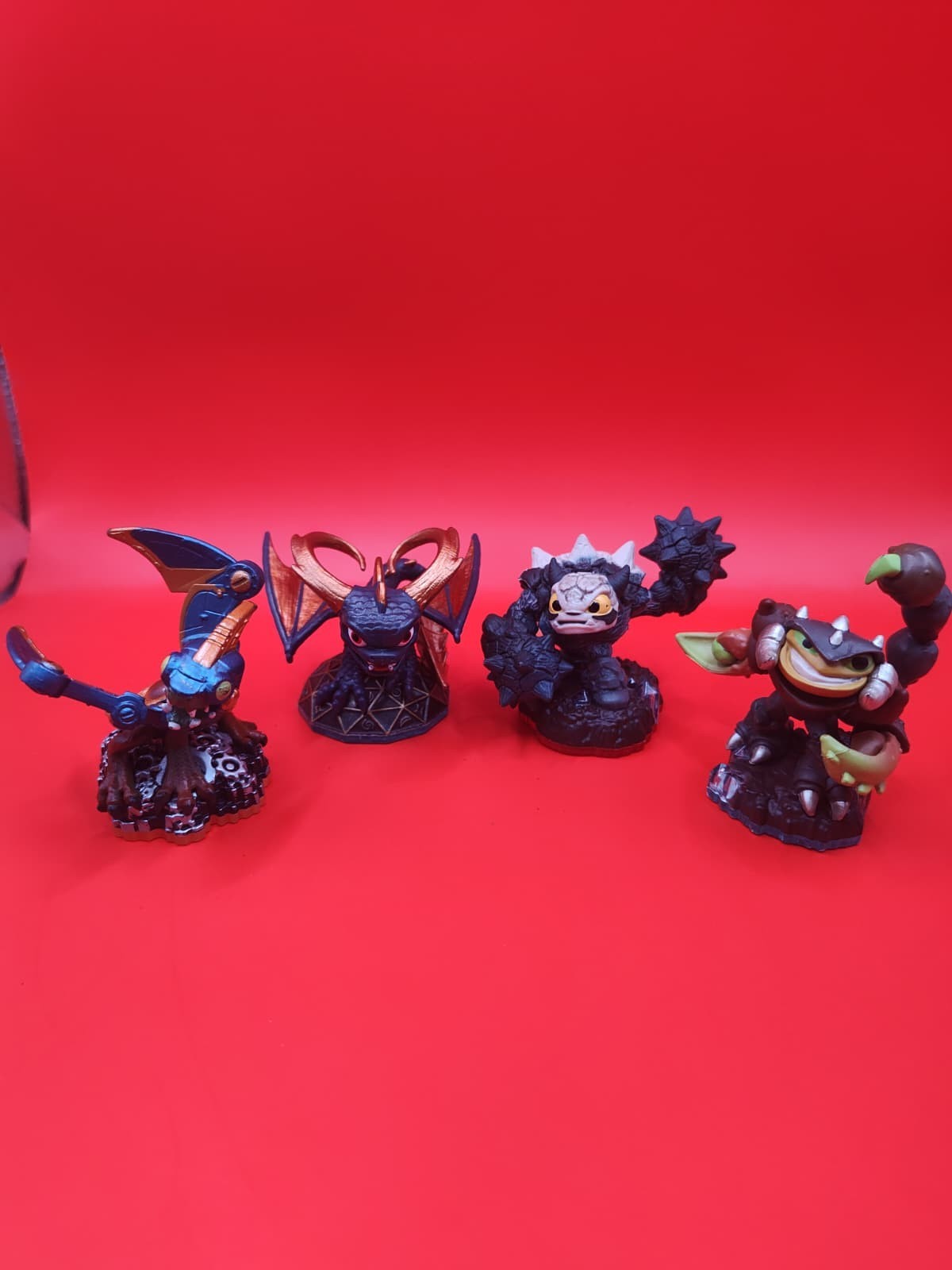 Lot Of 4 Skylanders Figures LIGHTCORE DROBAT,MEGA RAM SPYRO,FISTBUMP, SCORP