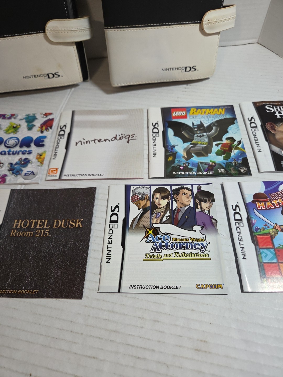2 Nintendo DS Game and Manual Carrying Case- Black and White (With Manuals)