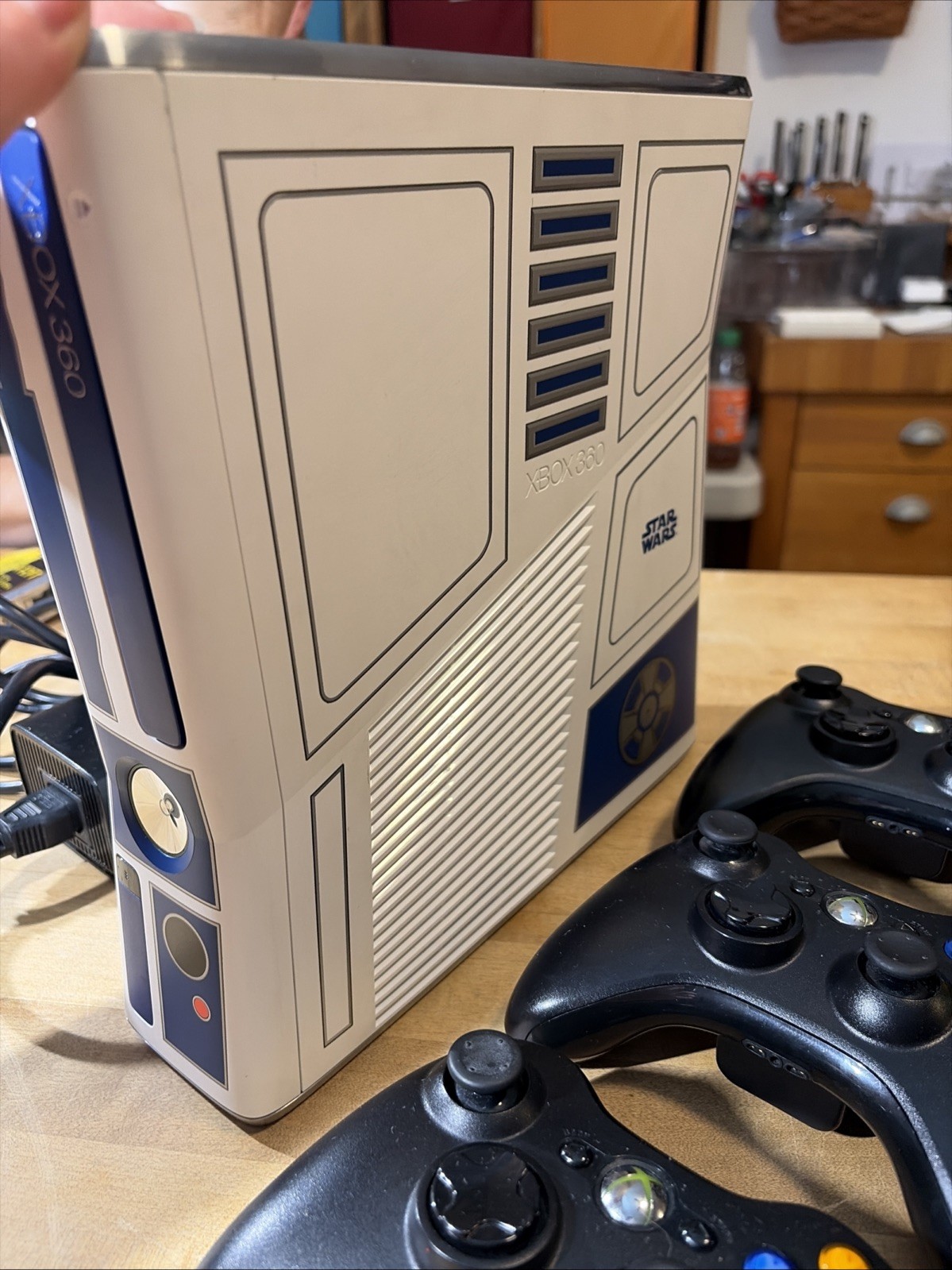 Microsoft Xbox 360 320GB Kinect Star Wars Limited Edition (NTSC-U/C (US/CA))…