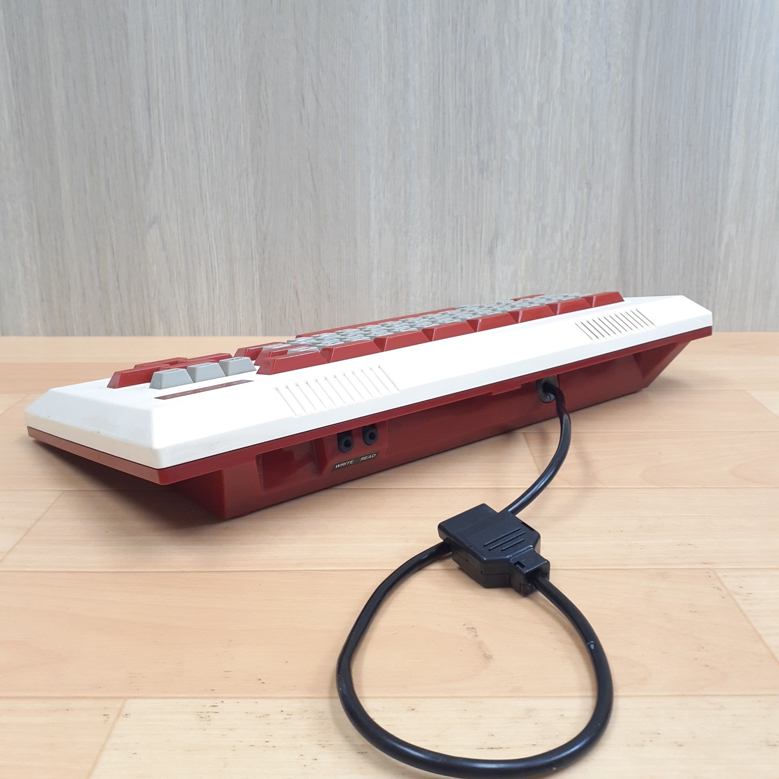 Japanese Famicom Console with Keyboard Family Basic 10 Games & Manual Nintendo