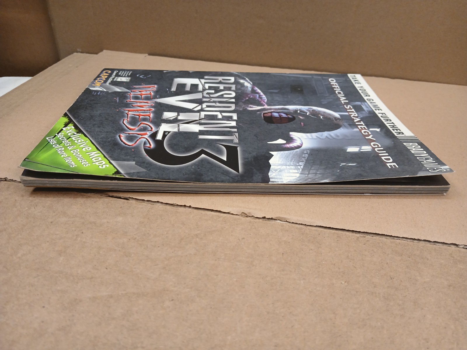 BradyGames Resident Evil 3 Nemesis Official Strategy Guide with Poster Pre-Owned