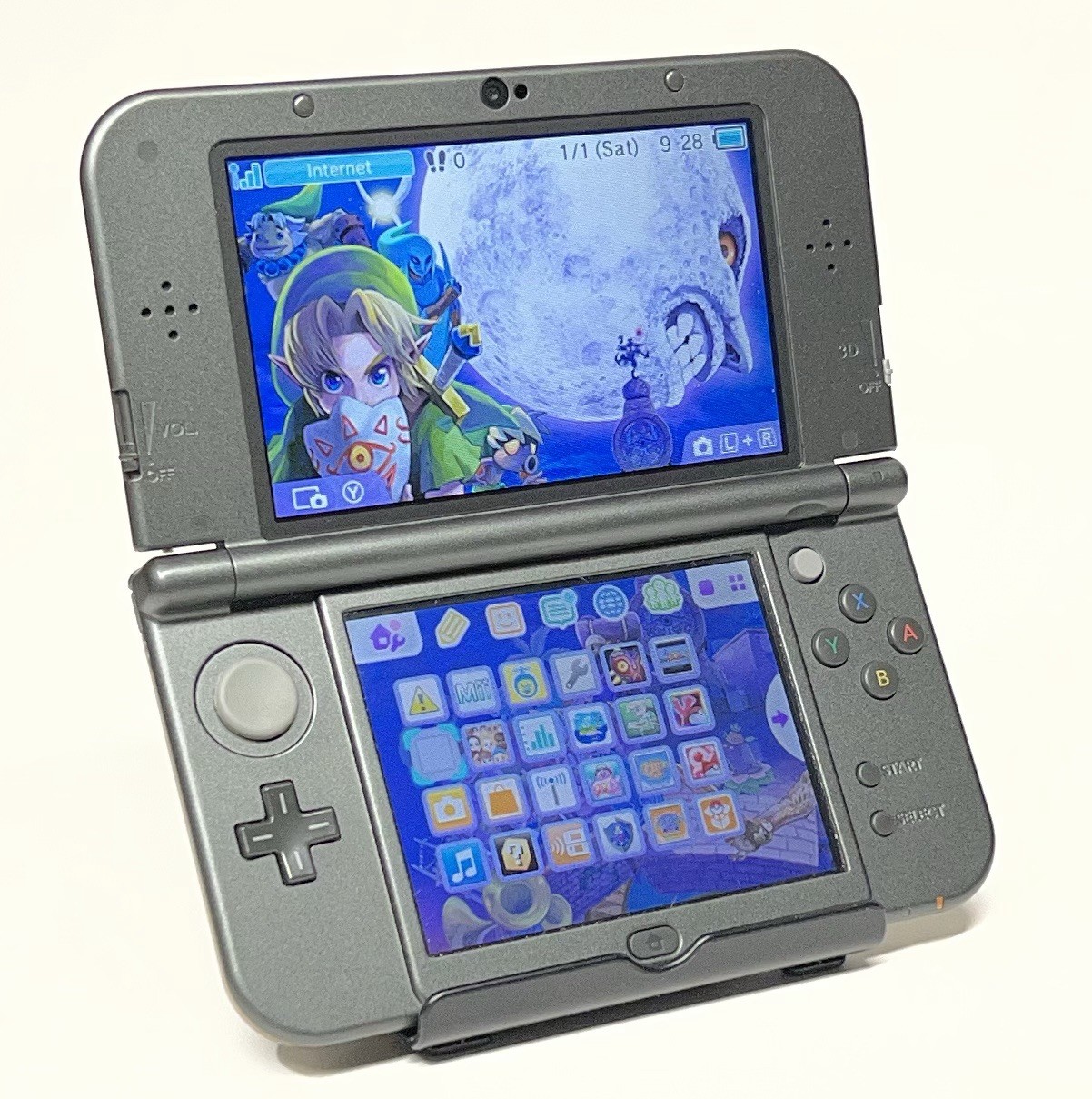 Professionally installed Loopy Capture Card Nintendo New 3DS XL, Hyrule Edition.