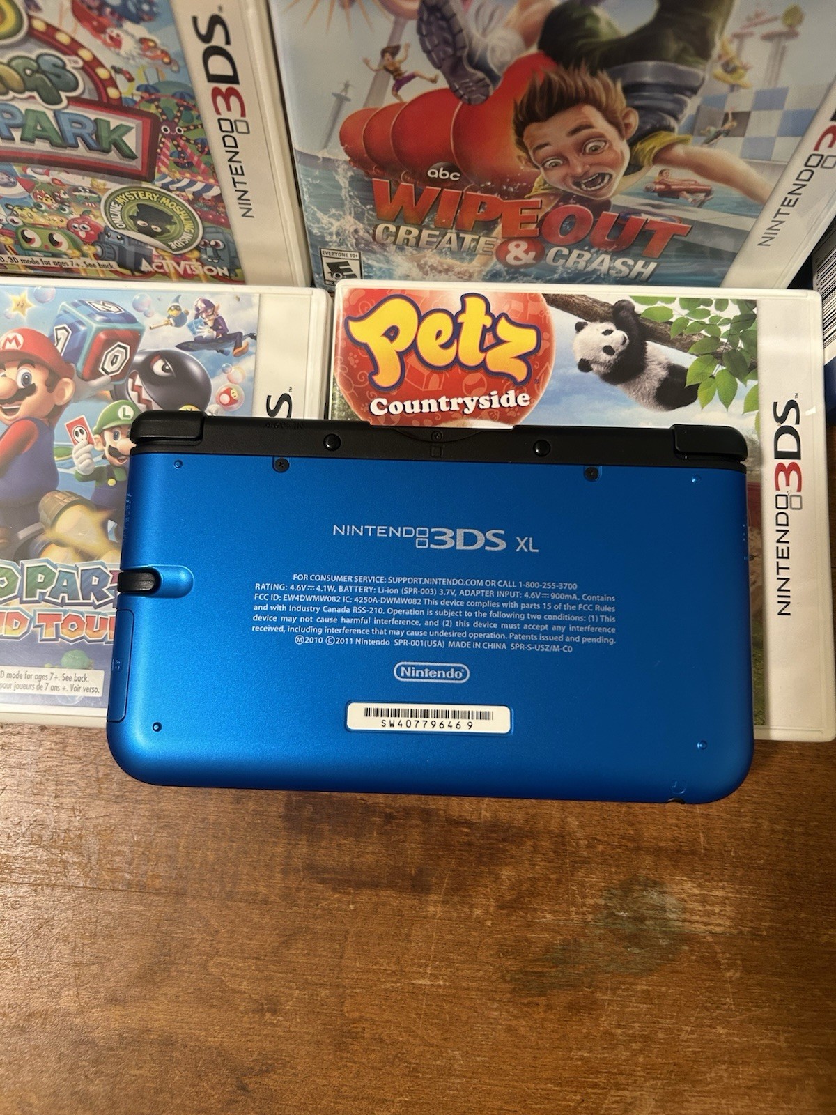 Nintendo 3DS XL Blue/Black Handheld Console Bundle