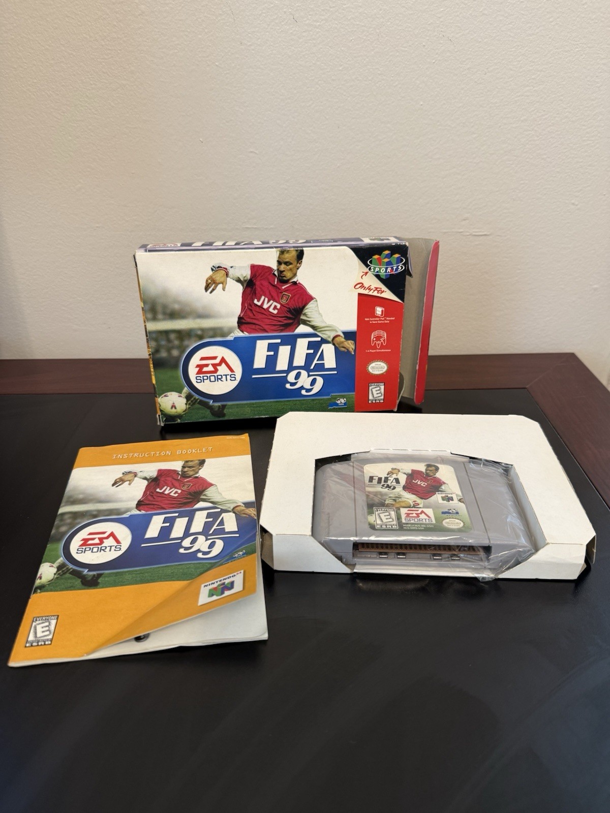 FIFA 99 Soccer Nintendo 64 N64 Complete In Box CIB Authentic With Manual Tested
