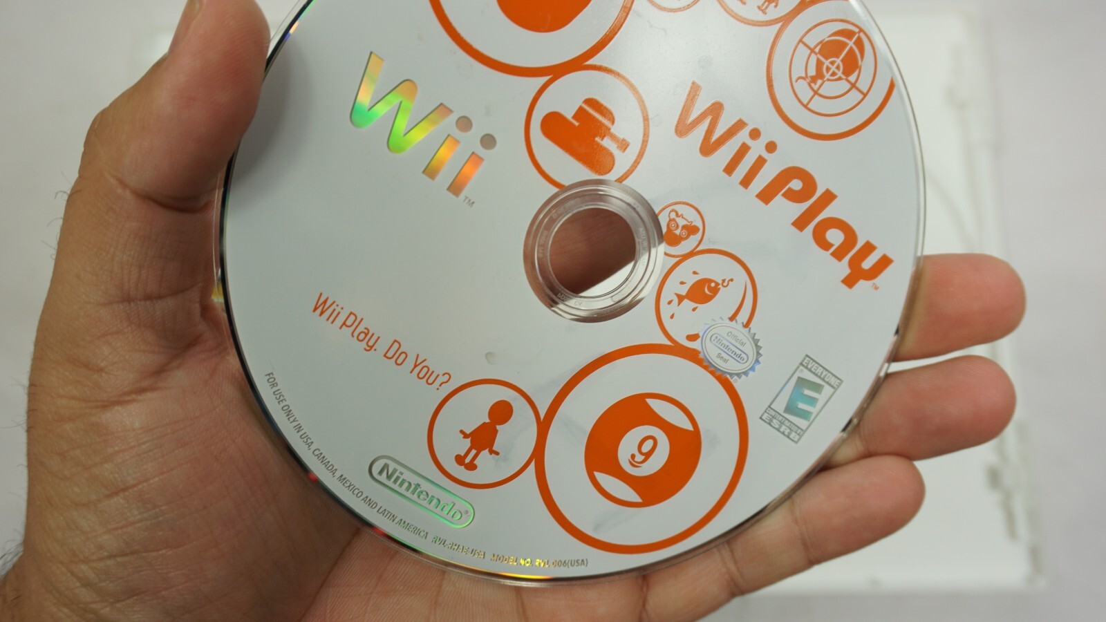 Wii Play Game Complete CIB Nintendo Wii 2007 Complete with Reg Card & Manual M
