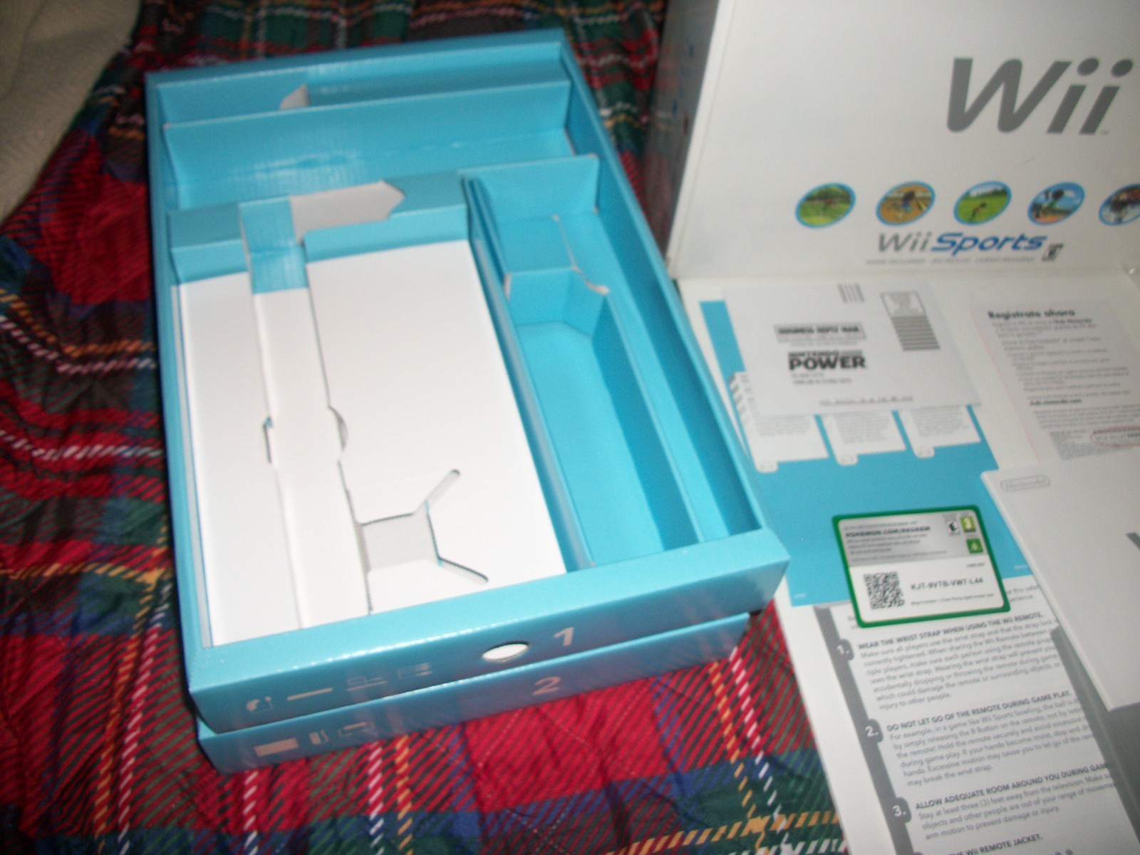 Nintendo Wii Sports Home Console Complete in Box Great Condition! USED ONE TIME