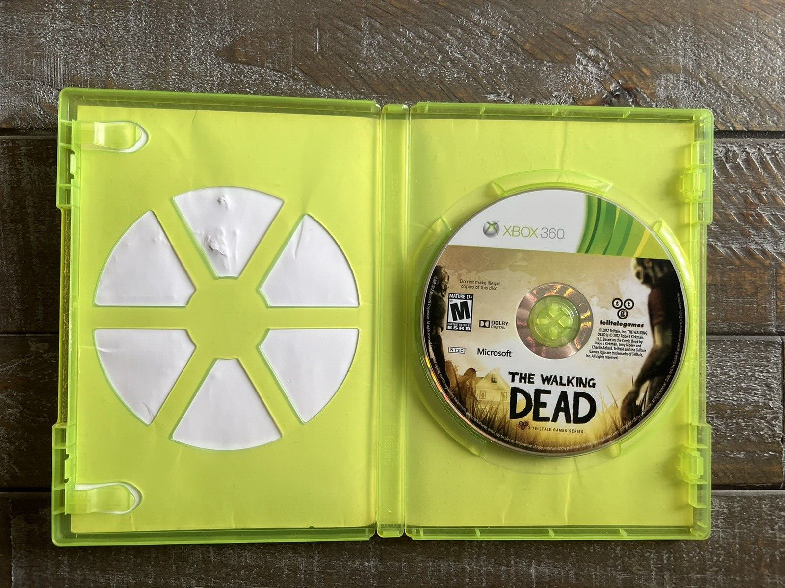 The Walking Dead: A Telltale Games Series Xbox 360 – Good Condition 2012