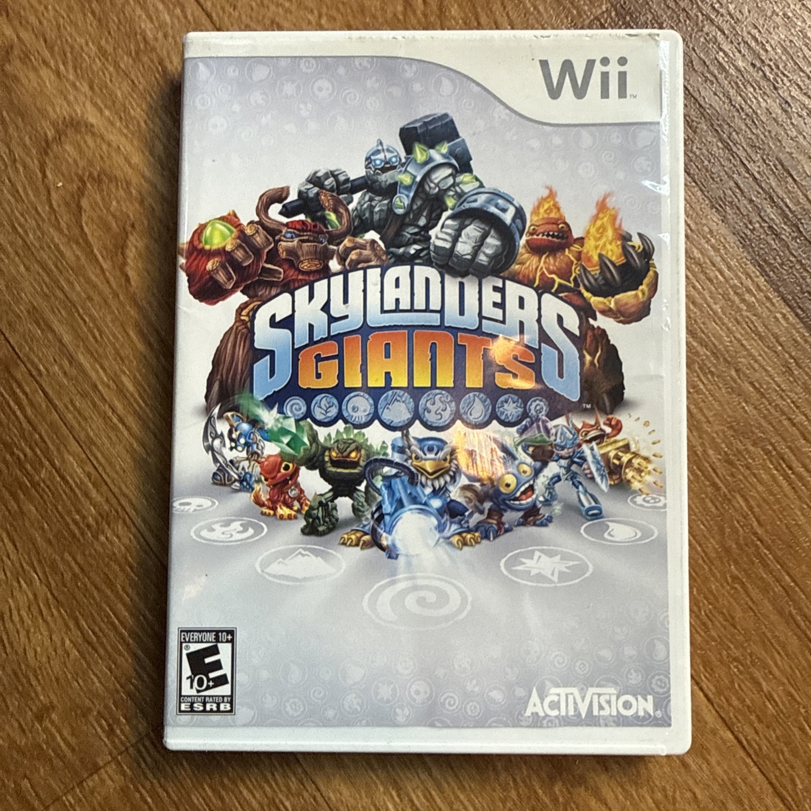Activision Skylanders Giants Wii U Video Game & 14 Figures Bundle & Portal