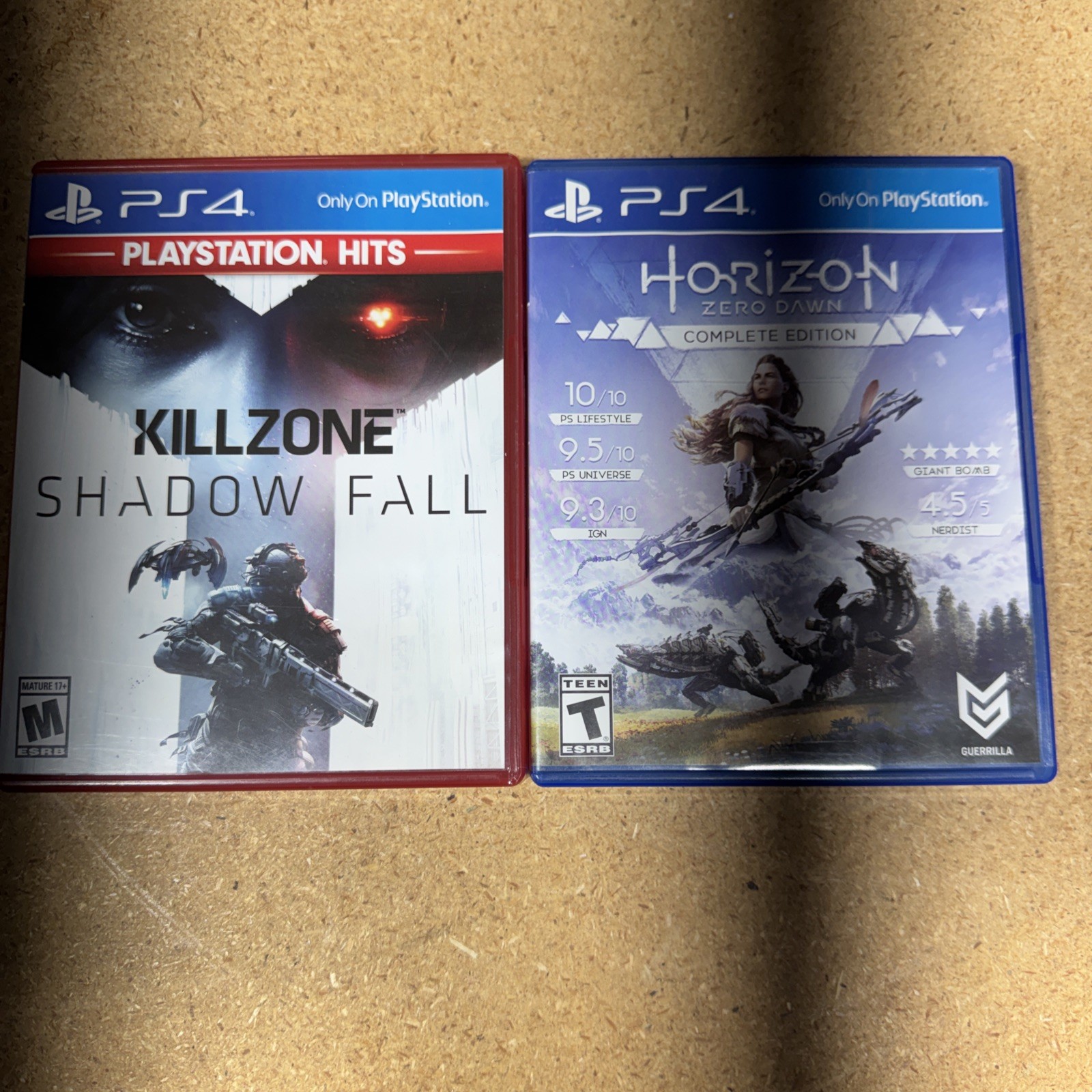 Sony PlayStation 4 PS4 CUH-1215A 500GB Bundle w/3 Controllers and 17 Games