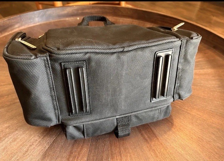 Official Genuine OEM Nintendo GameCube Game System Console Carry Case Travel Bag