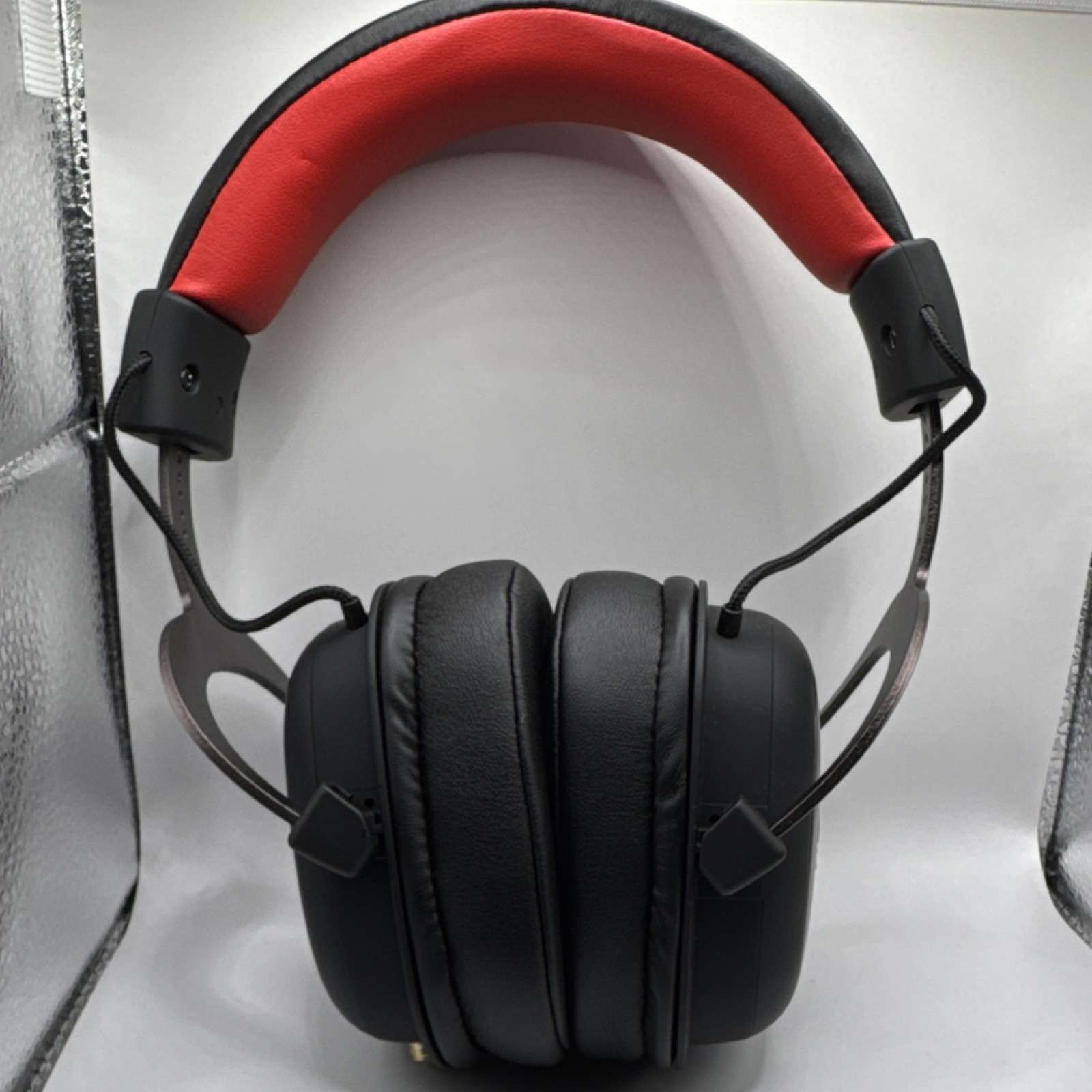 Redragon Black Red Over-Ear Gaming Headset 3.5mm Jack Detachable Boom Microphone