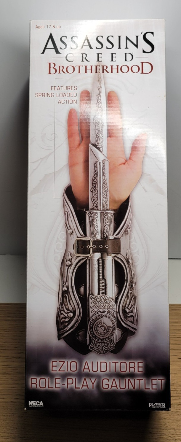 Assassin Creed Brotherhood Ezio Role Playing Spring-Action Gauntlet COSPLAY