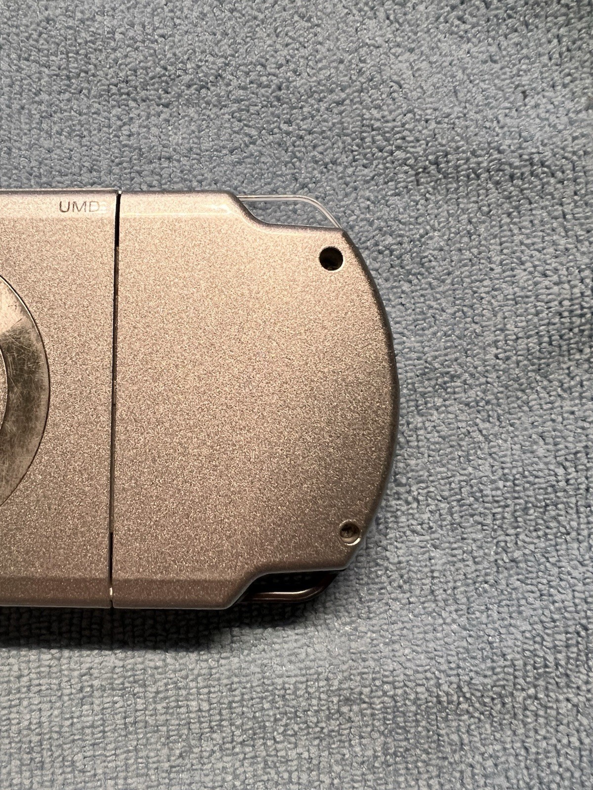 Sony PSP 2000 64MB Ice Silver Handheld System