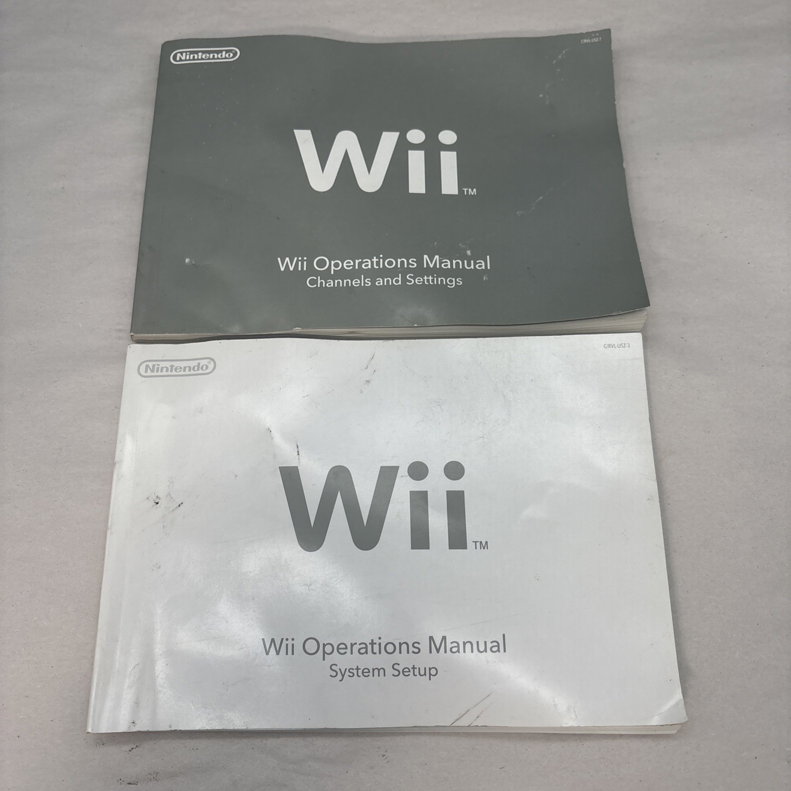 Nintendo Wii Operations Manual Set – Silver and White