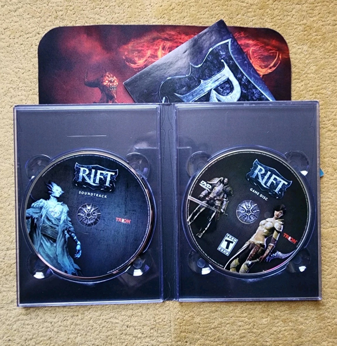 Rift: Collector’s Edition (PC, 2011) Video Game, Soundtrack, Map, & Mat ONLY