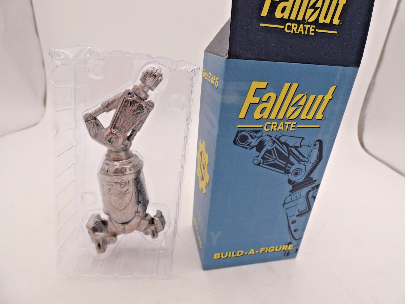 NEW Fallout Crate Build-A-Figure Liberty Prime – Left Leg (3 of 6)