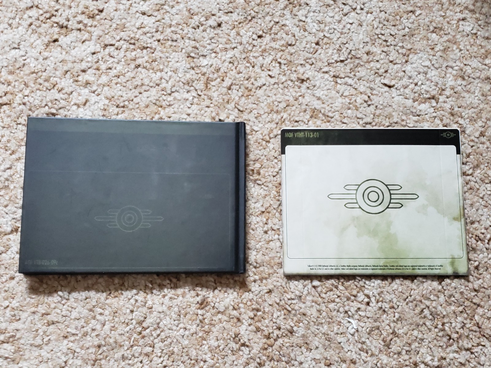 Fallout 3 Collector’s Edition Lunchbox & New Vegas Platinum Chip NO GAMES XBOX