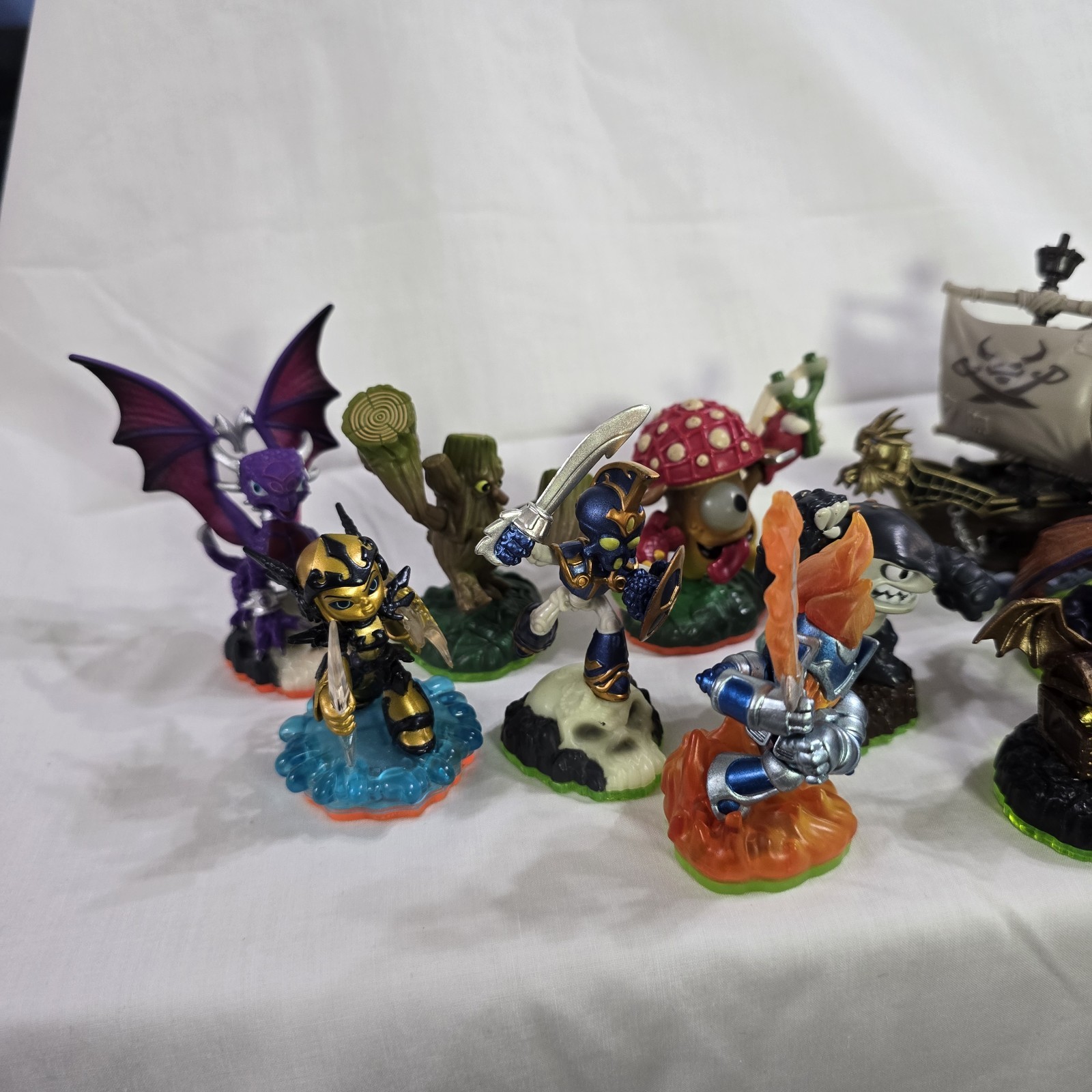 Skylanders Spyros Adventure Giants Lot 17pc Pirate Seas Spyro Trigger Happy Lot