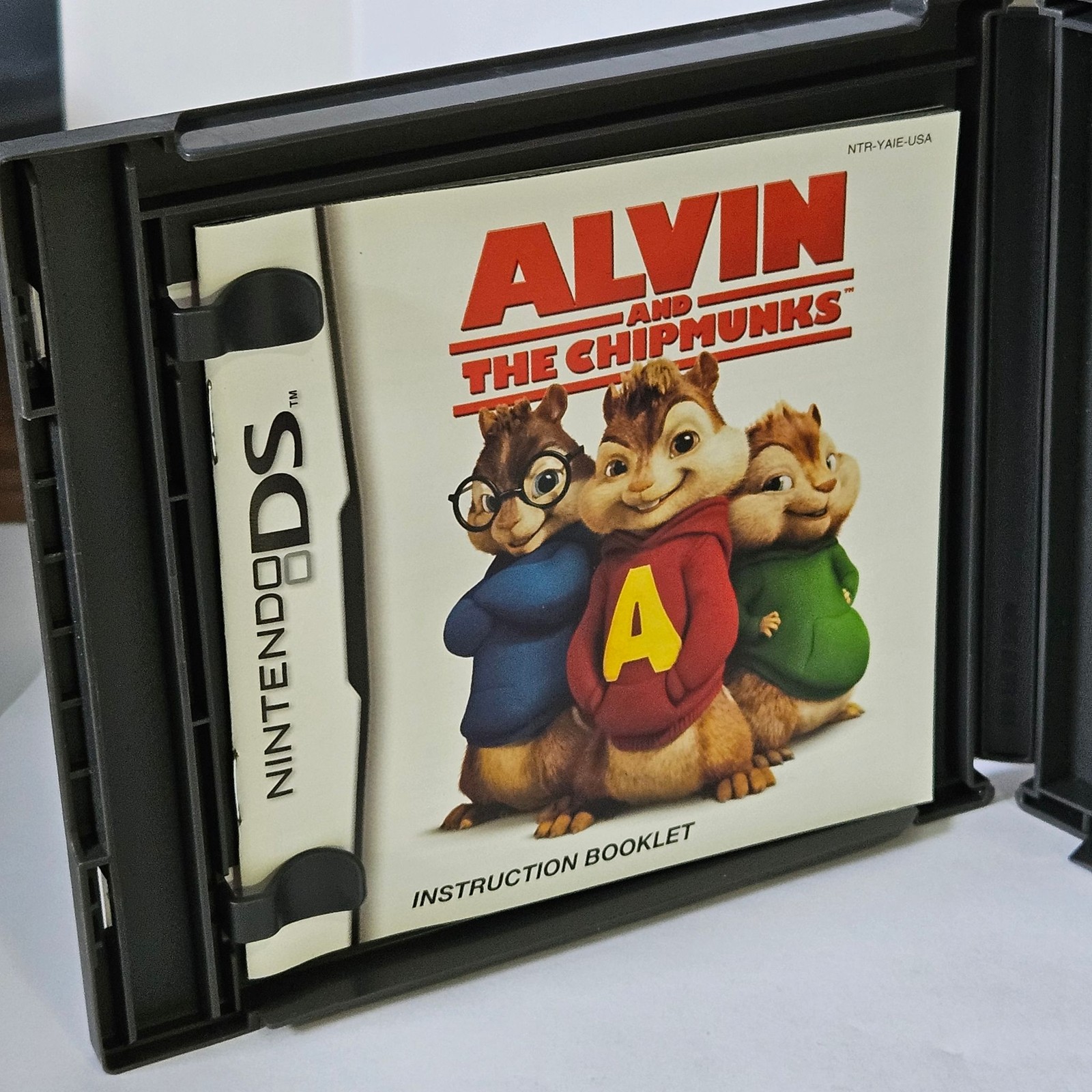 Nintendo DS Alvin and The Chipmunks Kung Fu Panda Lot of 2 Cartridges Manuals
