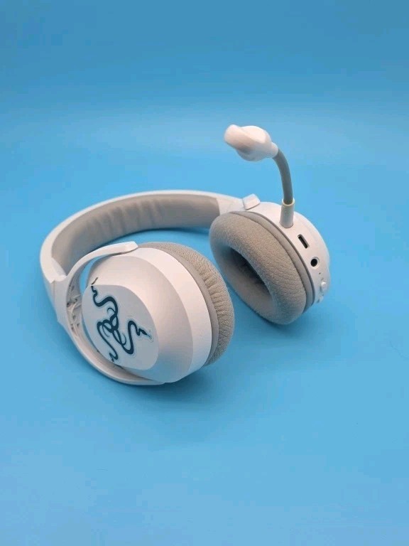 Razer Barracuda X Wireless Gaming Headset – Mercury White ⚠️ No USB Dongle