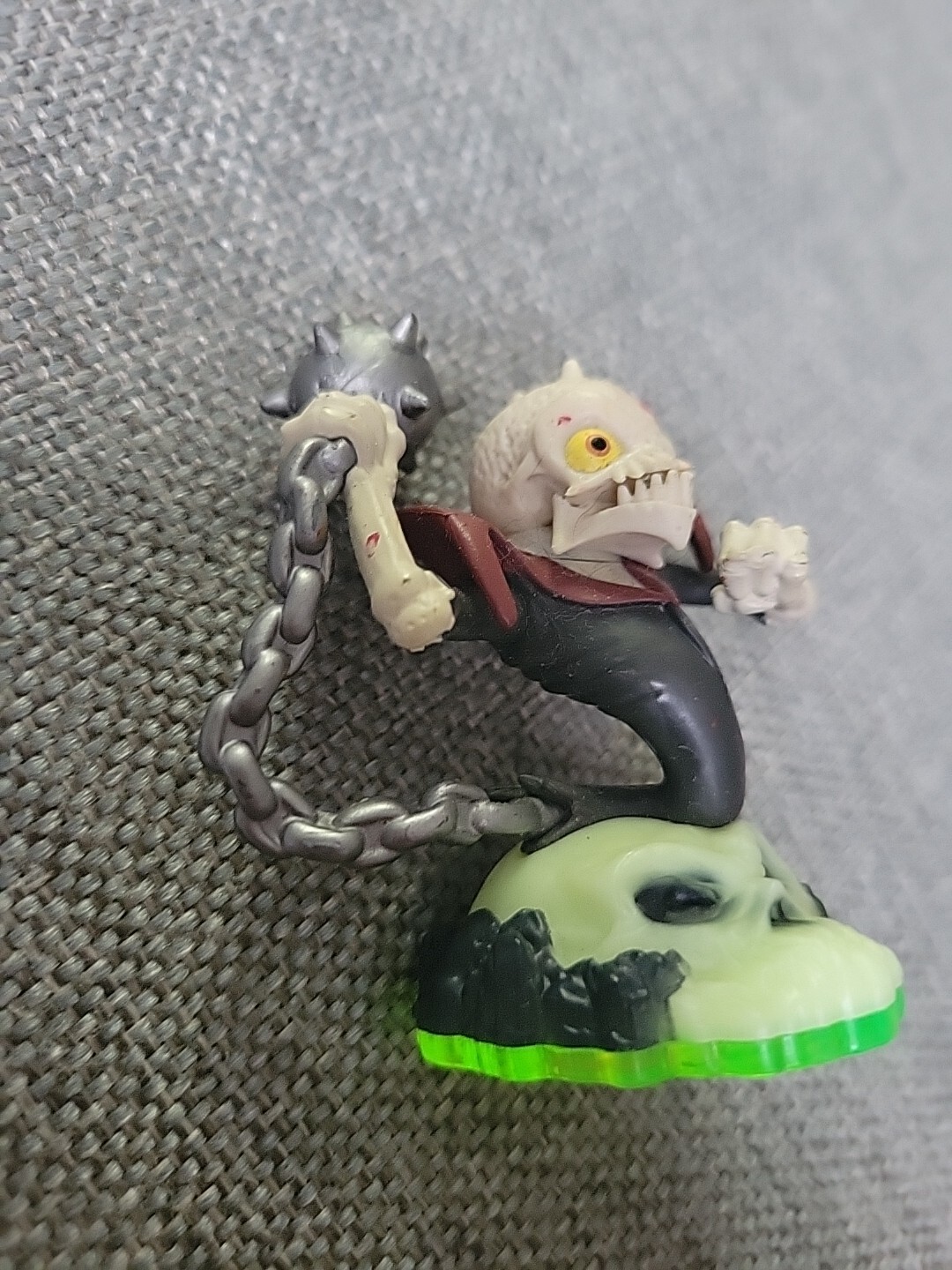 Skylanders Spyros Adventure 83981888 Ghost Roaster Figure 2011 Green Base