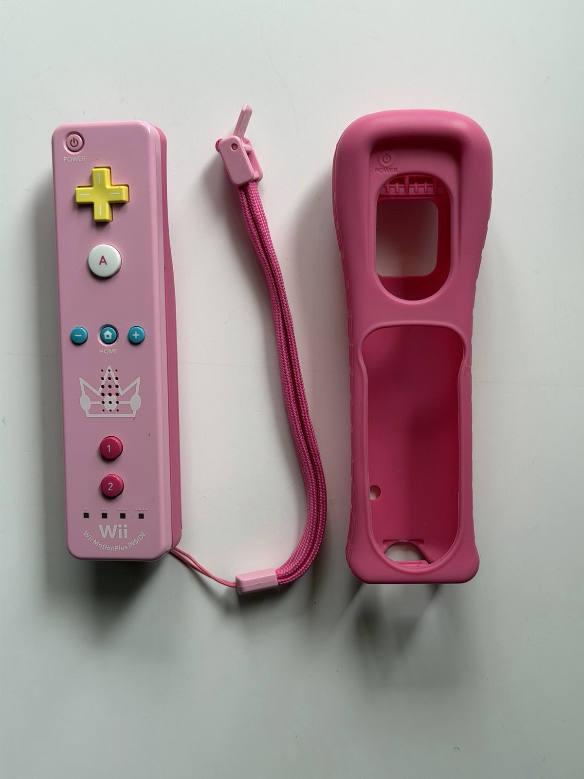 Nintendo Wii Motion Plus Remote Controller Princess Peach OEM RVL-036 Tested