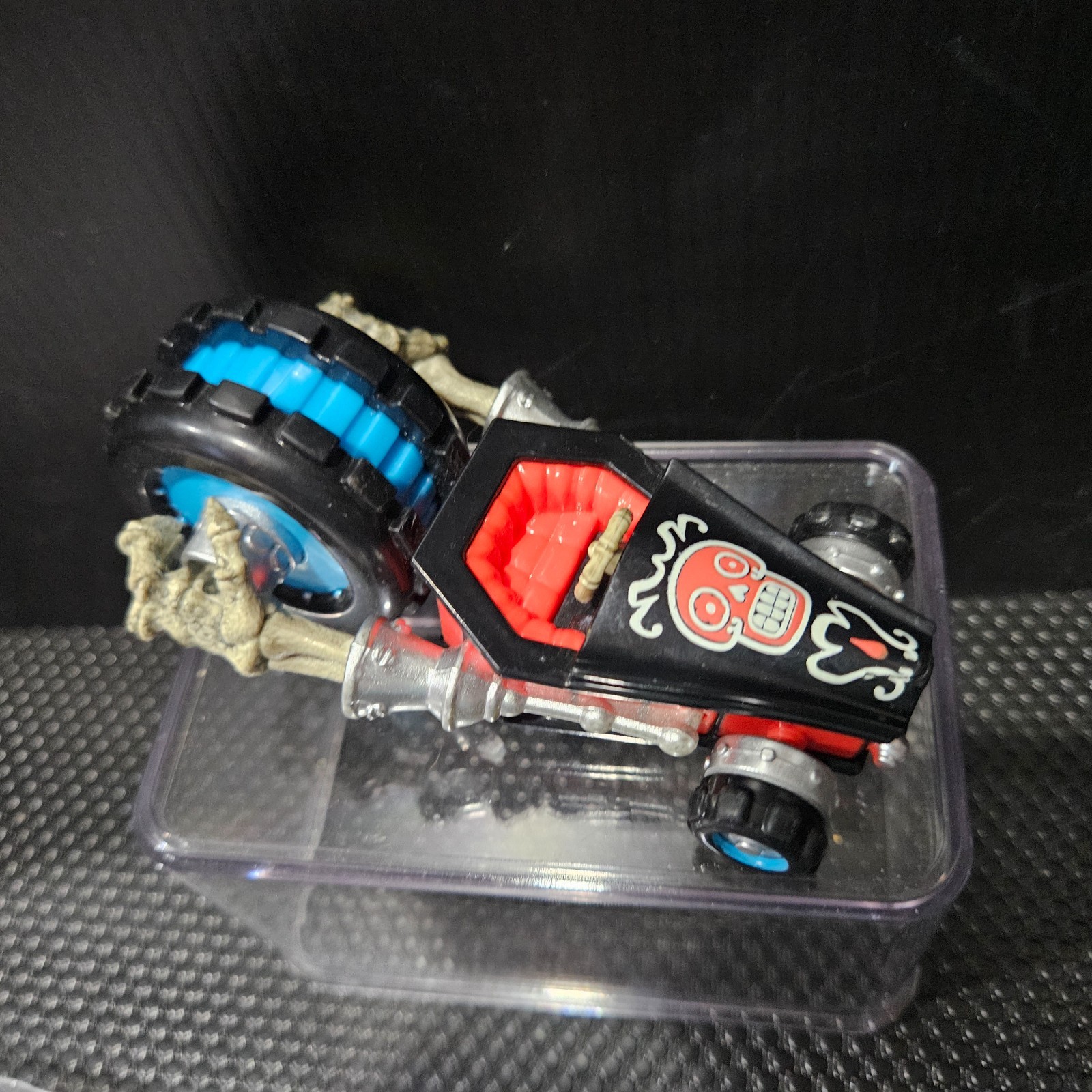 Skylanders SUPERCHARGERS CRYPT CRUSHER Burn Cycle Vehicle Figure Piece