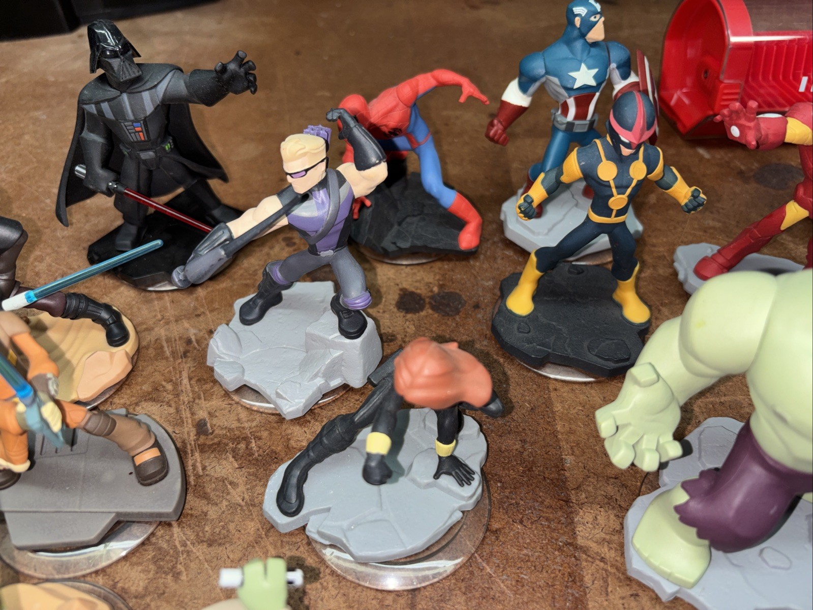 Disney Infinity Stars Wars Marvel Super Heroes Lot Power Discs 29 Pieces EUC