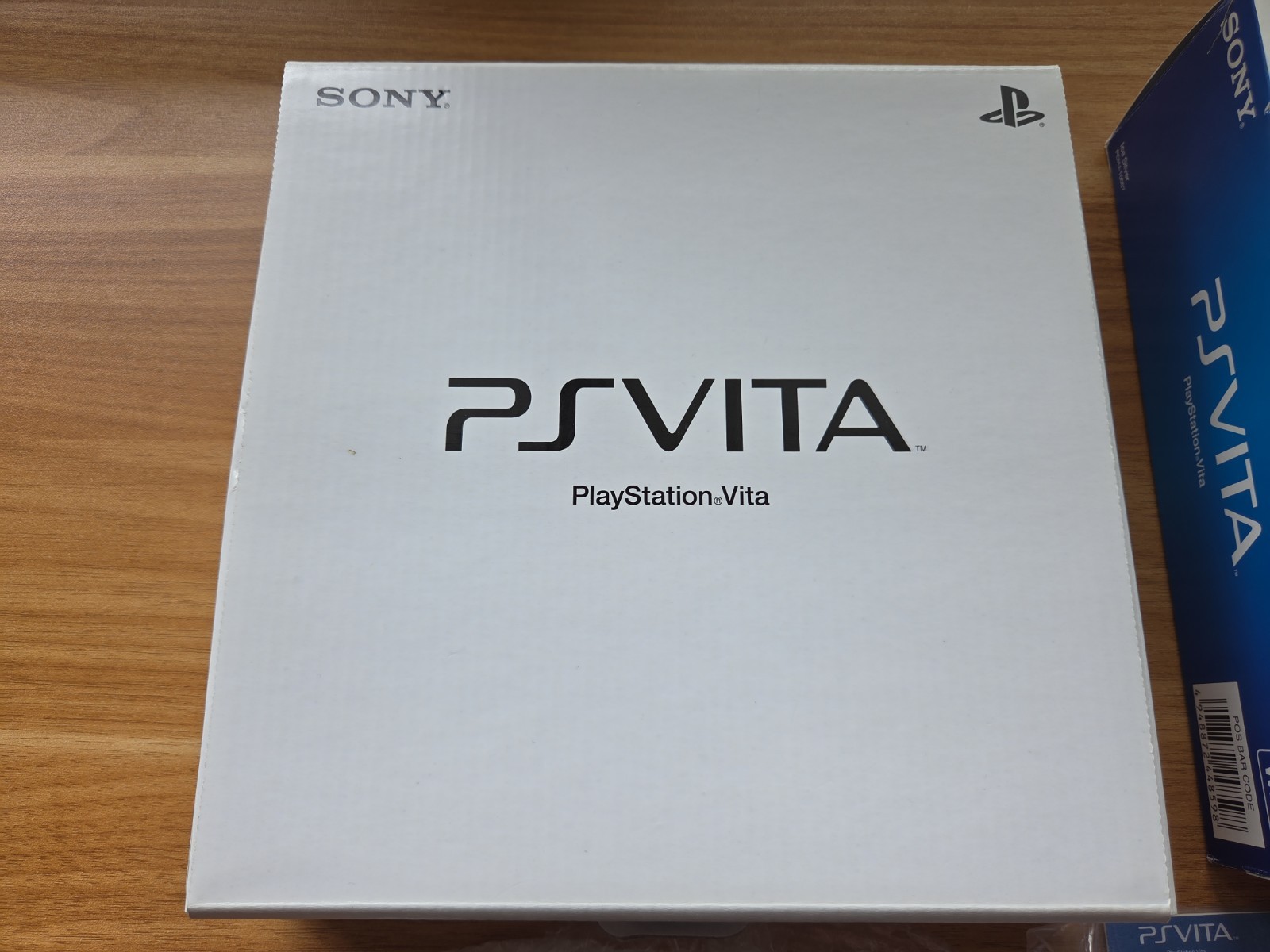 PlayStation PS Vita Wi-Fi Model Ice Silver Rare pch-1000 EXCELLENT COND. SELLER