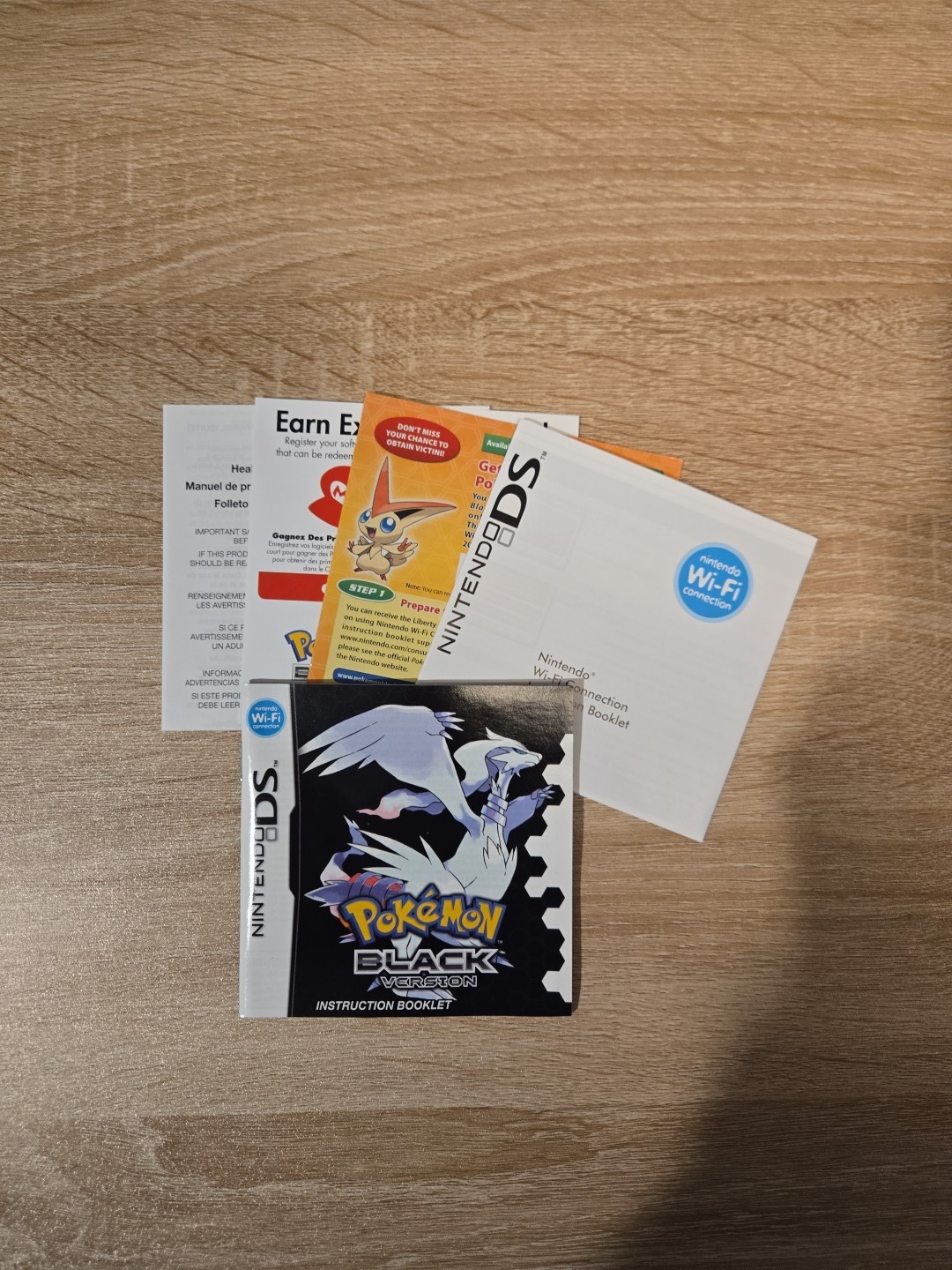 Pokemon Black Nintendo DS Video Game Complete In Box Very Good Condition